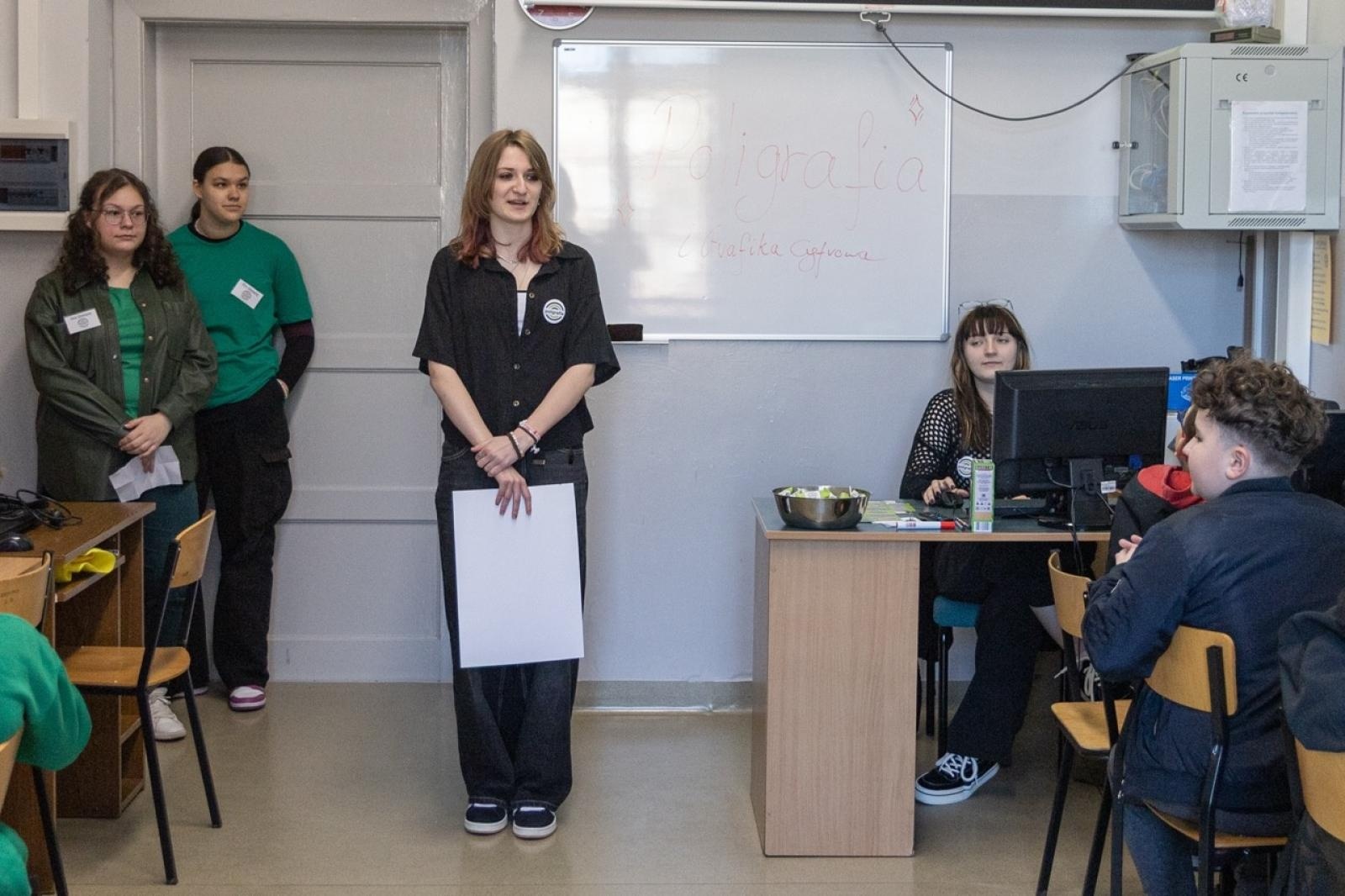 Zdjęcie w galerii na portalu naszraciborz.pl: Wagary z Ekonomikiem – kreatywne powitanie wiosny wiadomości z regionu