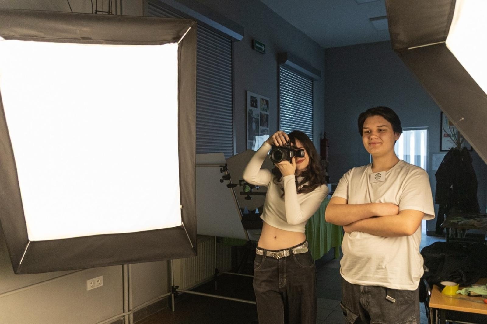 Zdjęcie w galerii na portalu naszraciborz.pl: Wagary z Ekonomikiem – kreatywne powitanie wiosny wiadomości z regionu