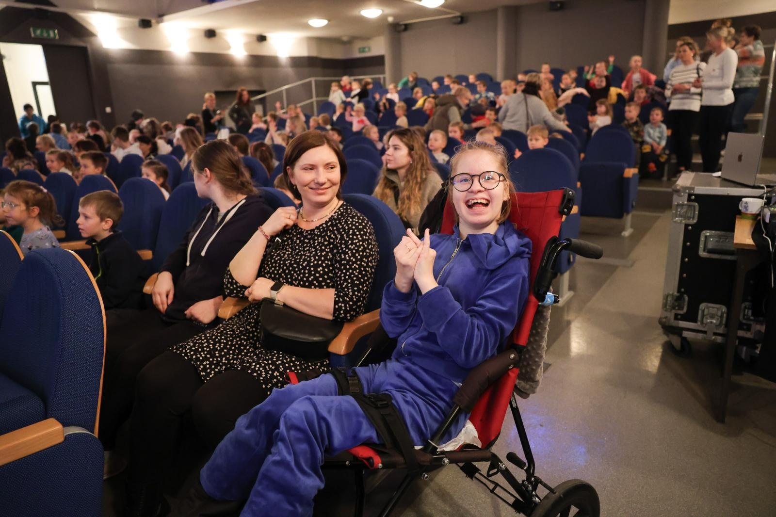 Zdjęcie w galerii na portalu naszraciborz.pl: Szkoły i przedszkola w bajkowej przygodzie Jasia i Małgosi wiadomości z regionu