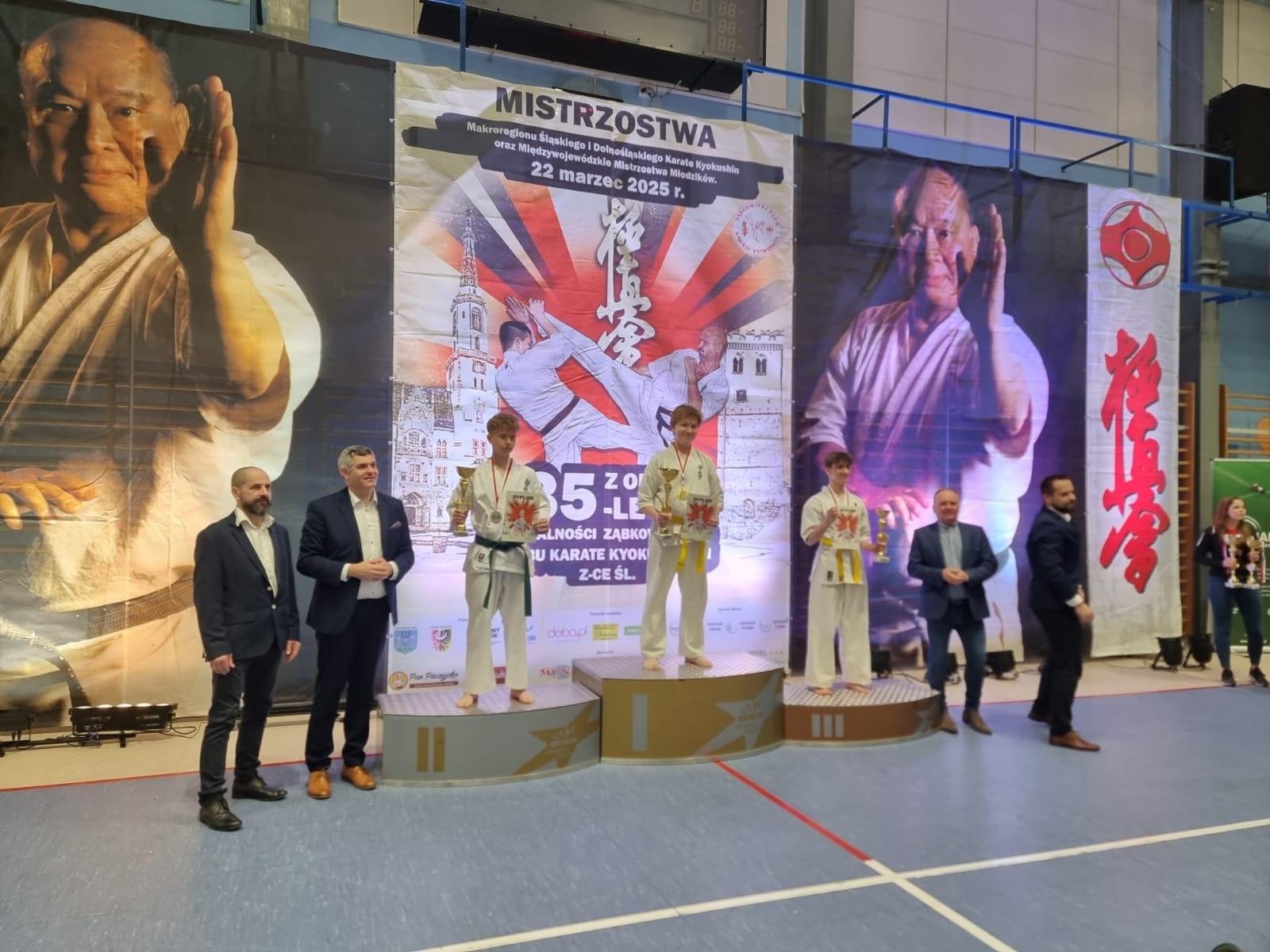 Zdjęcie w galerii na portalu naszraciborz.pl: Udany start raciborskich karateków na mistrzostwach Śląska wiadomości z regionu