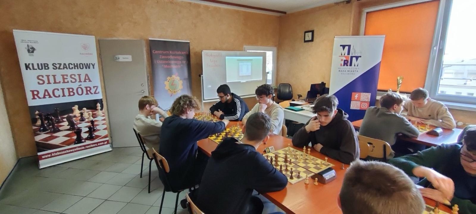 Zdjęcie w galerii na portalu naszraciborz.pl: Międzyszkolna Liga Szachowa zakończona sukcesem wiadomości z regionu