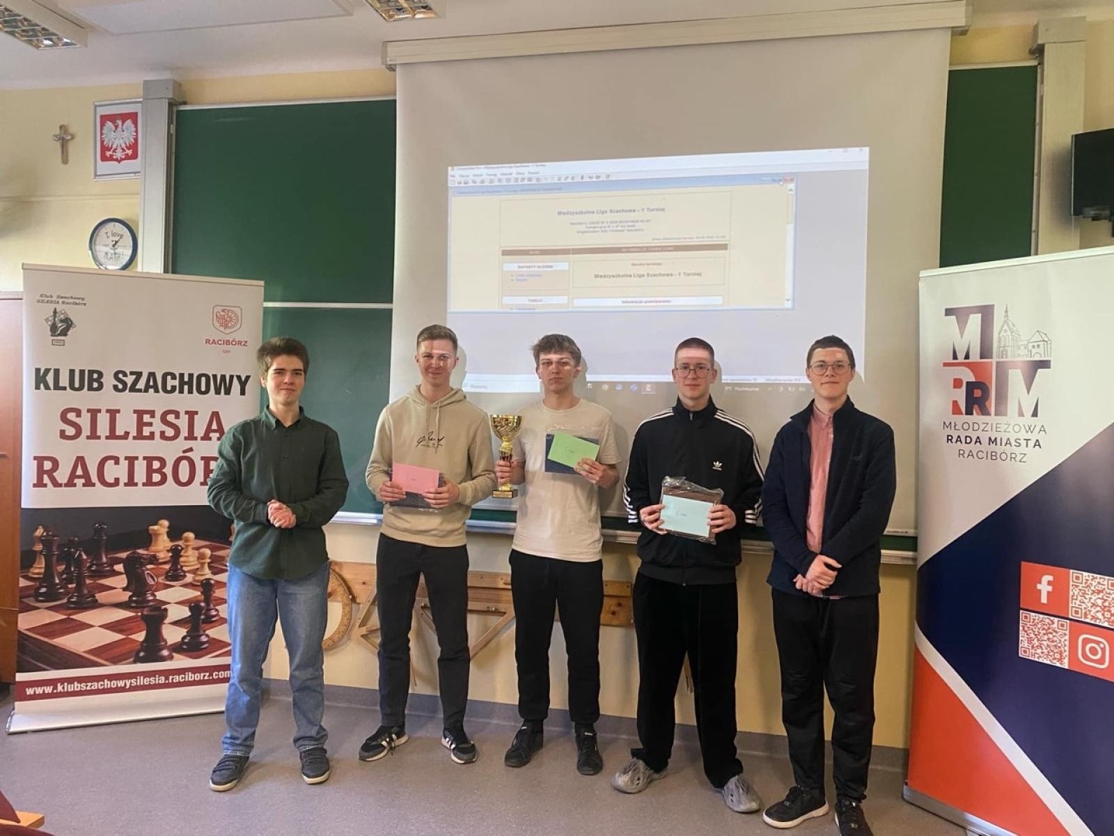 Zdjęcie w galerii na portalu naszraciborz.pl: Międzyszkolna Liga Szachowa zakończona sukcesem wiadomości z regionu