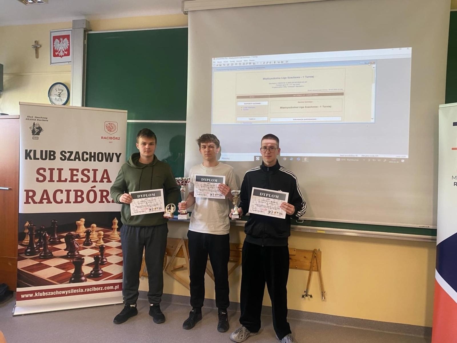 Zdjęcie w galerii na portalu naszraciborz.pl: Międzyszkolna Liga Szachowa zakończona sukcesem wiadomości z regionu