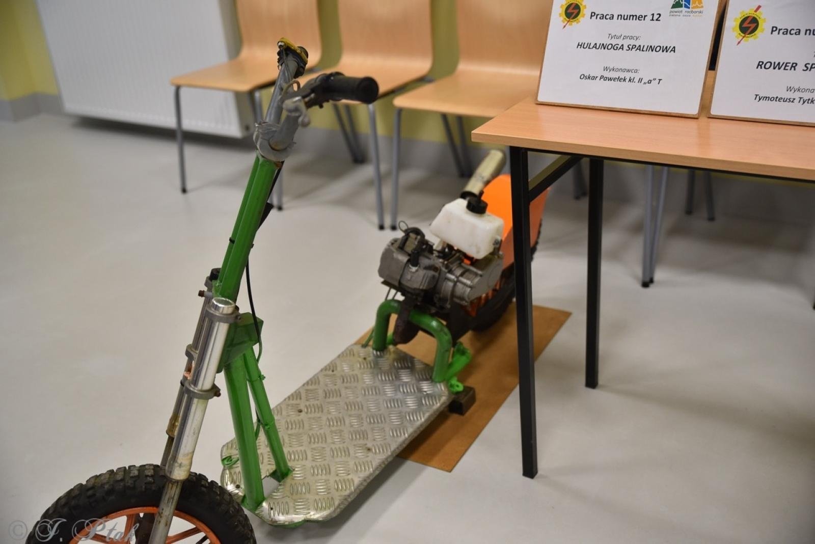 Zdjęcie w galerii na portalu naszraciborz.pl: Konkurs prac uczniowskich w Mechaniku – innowacyjne pomysły młodych techników wiadomości z regionu