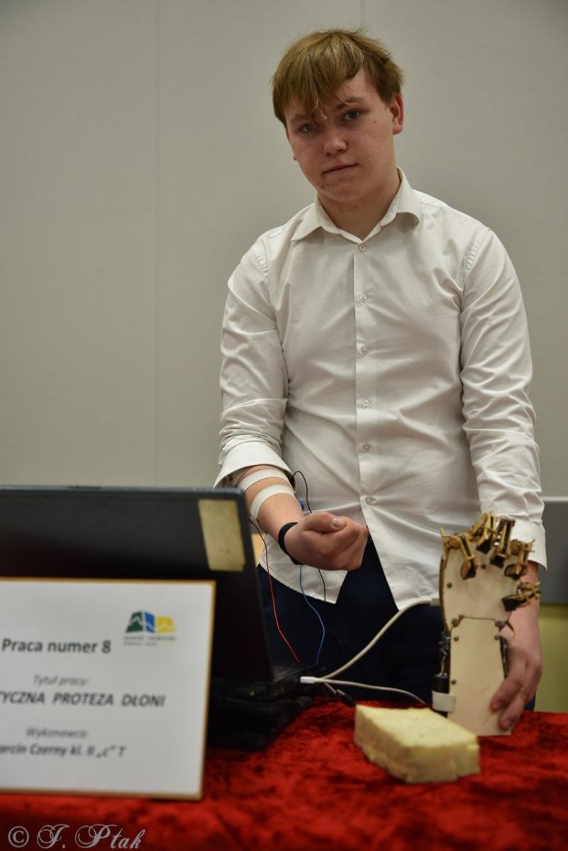 Zdjęcie w galerii na portalu naszraciborz.pl: Konkurs prac uczniowskich w Mechaniku – innowacyjne pomysły młodych techników wiadomości z regionu