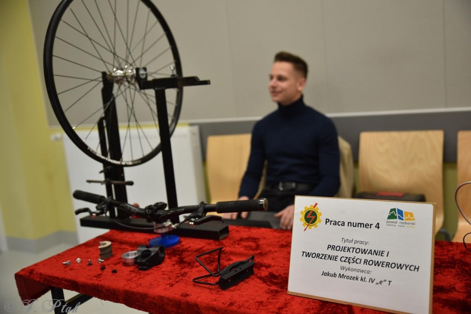 Zdjęcie w galerii na portalu naszraciborz.pl: Konkurs prac uczniowskich w Mechaniku – innowacyjne pomysły młodych techników wiadomości z regionu