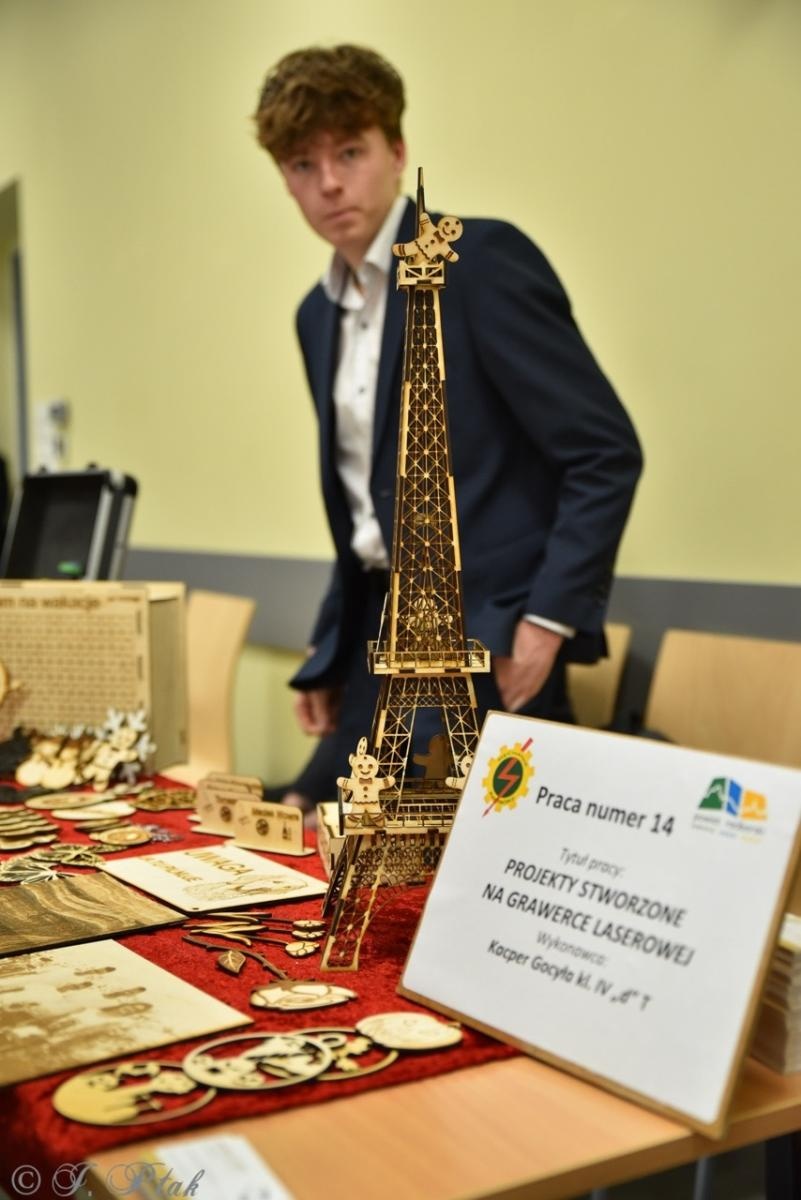 Zdjęcie w galerii na portalu naszraciborz.pl: Konkurs prac uczniowskich w Mechaniku – innowacyjne pomysły młodych techników wiadomości z regionu