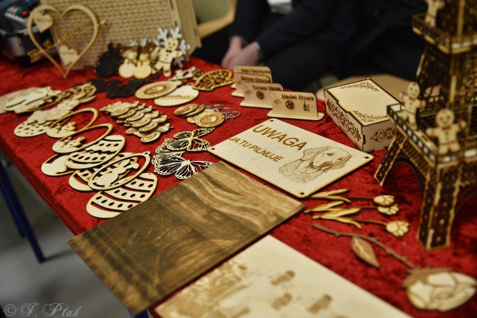 Zdjęcie w galerii na portalu naszraciborz.pl: Konkurs prac uczniowskich w Mechaniku – innowacyjne pomysły młodych techników wiadomości z regionu