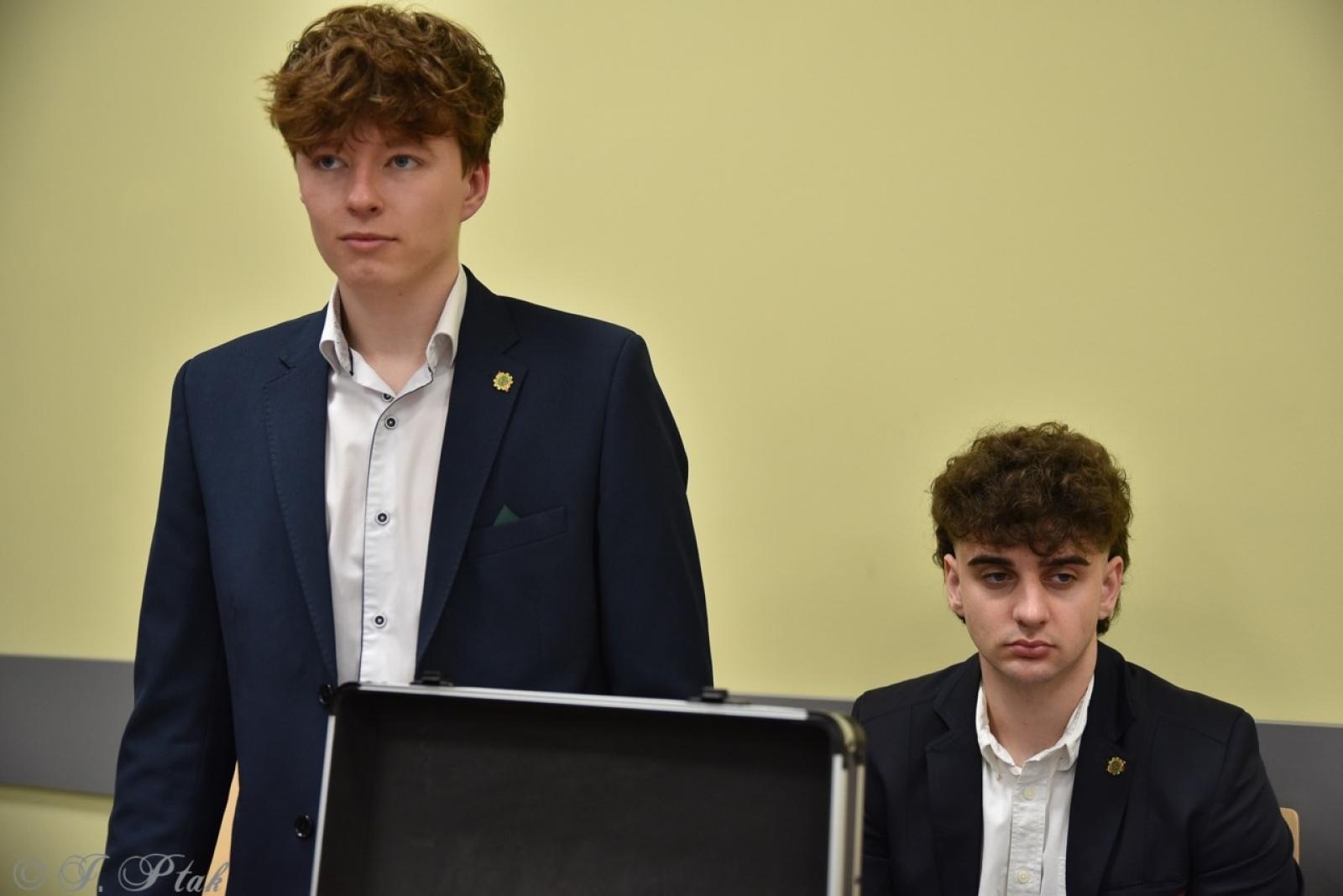 Zdjęcie w galerii na portalu naszraciborz.pl: Konkurs prac uczniowskich w Mechaniku – innowacyjne pomysły młodych techników wiadomości z regionu