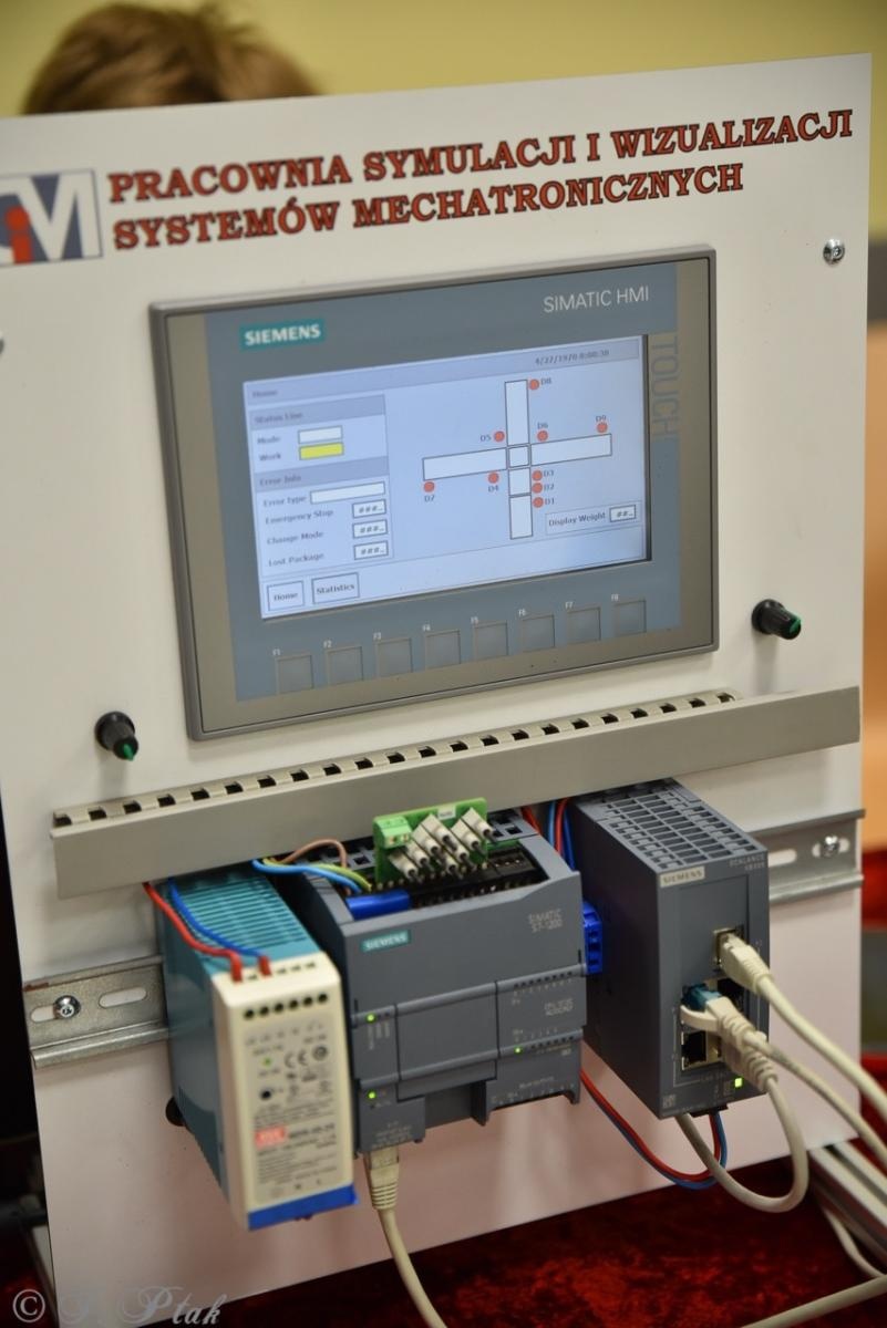 Zdjęcie w galerii na portalu naszraciborz.pl: Konkurs prac uczniowskich w Mechaniku – innowacyjne pomysły młodych techników wiadomości z regionu