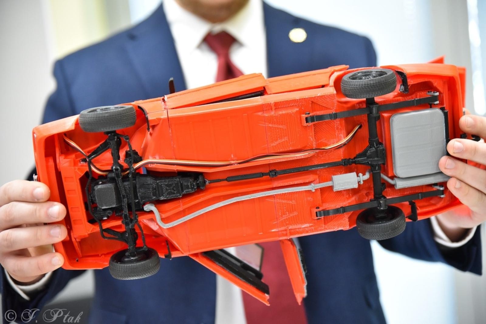 Zdjęcie w galerii na portalu naszraciborz.pl: Konkurs prac uczniowskich w Mechaniku – innowacyjne pomysły młodych techników wiadomości z regionu