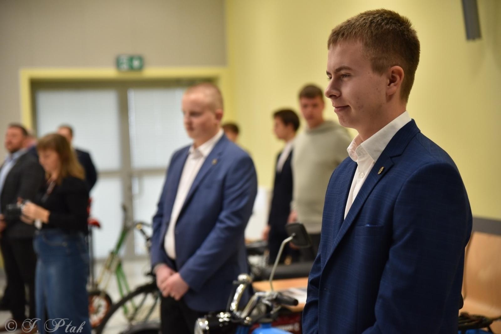 Zdjęcie w galerii na portalu naszraciborz.pl: Konkurs prac uczniowskich w Mechaniku – innowacyjne pomysły młodych techników wiadomości z regionu