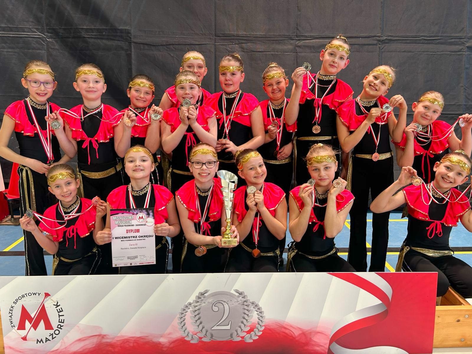 Zdjęcie w galerii na portalu naszraciborz.pl: ZARA na Mistrzostwach Mażoretek Okręgu Południowo-Zachodniego [FOTO] wiadomości z regionu