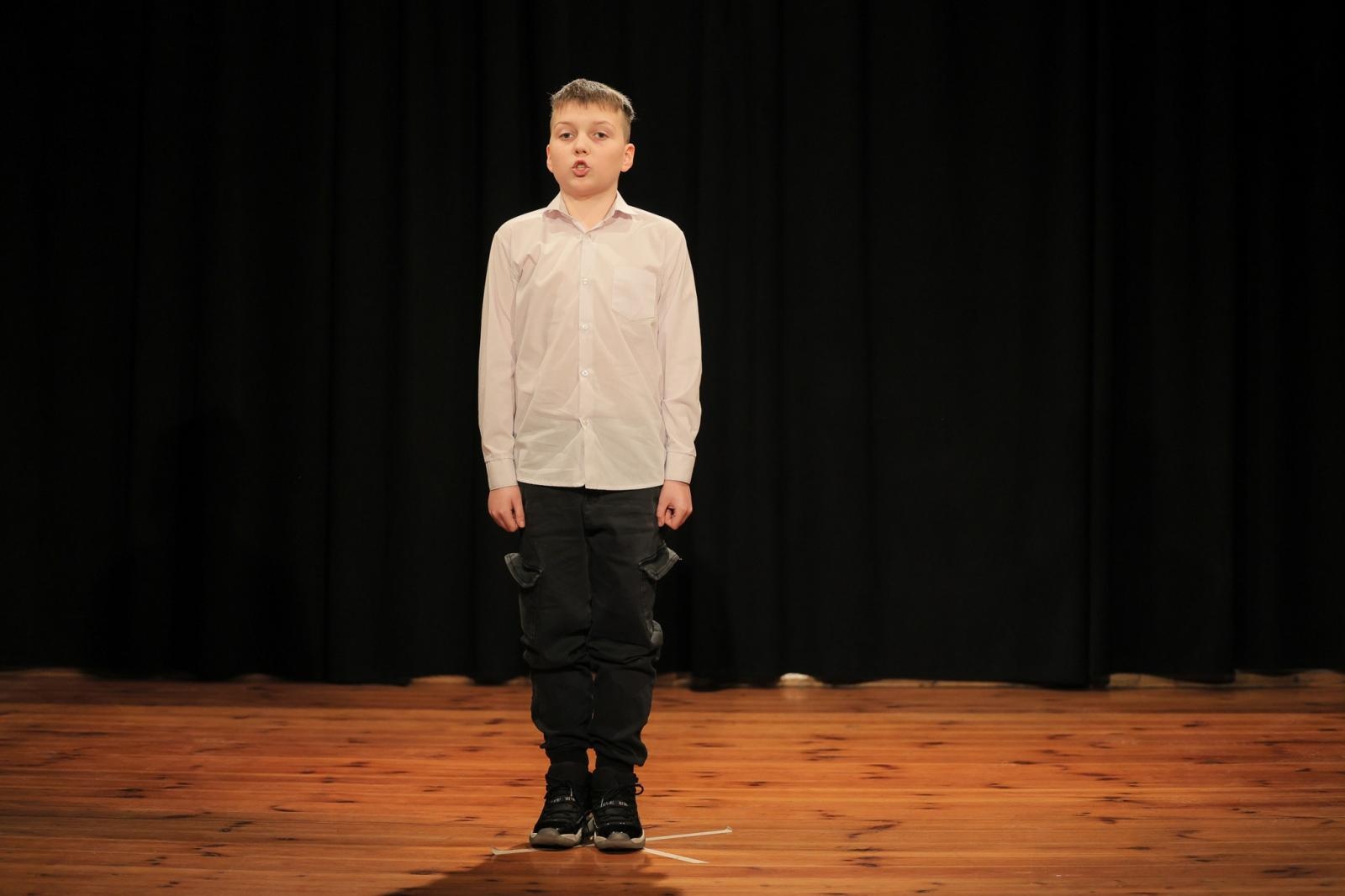 Zdjęcie w galerii na portalu naszraciborz.pl: Za nami eliminacje powiatowe konkursu recytatorskiego Mały OKR 2025 wiadomości z regionu