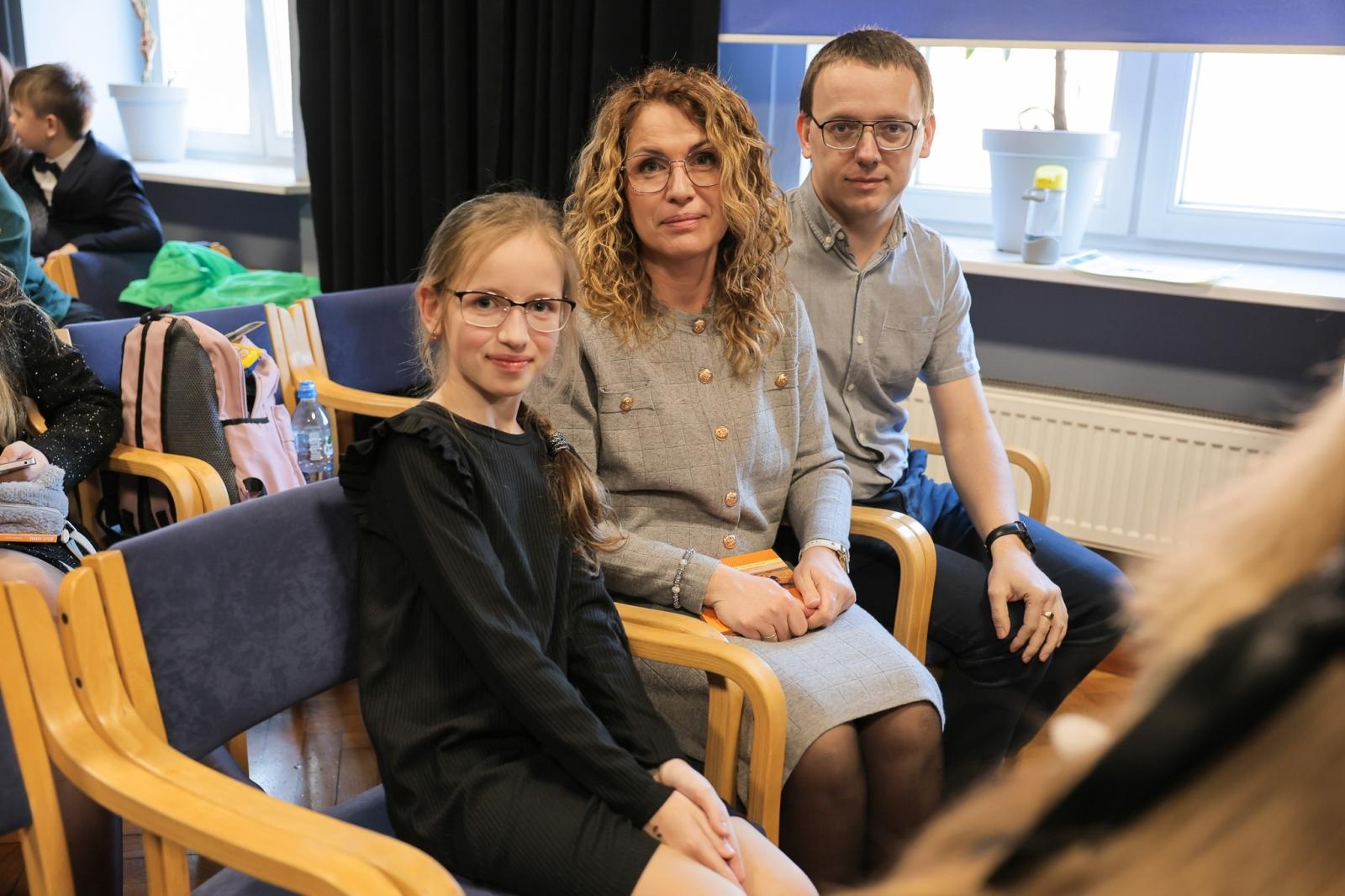 Zdjęcie w galerii na portalu naszraciborz.pl: Za nami eliminacje powiatowe konkursu recytatorskiego Mały OKR 2025 wiadomości z regionu