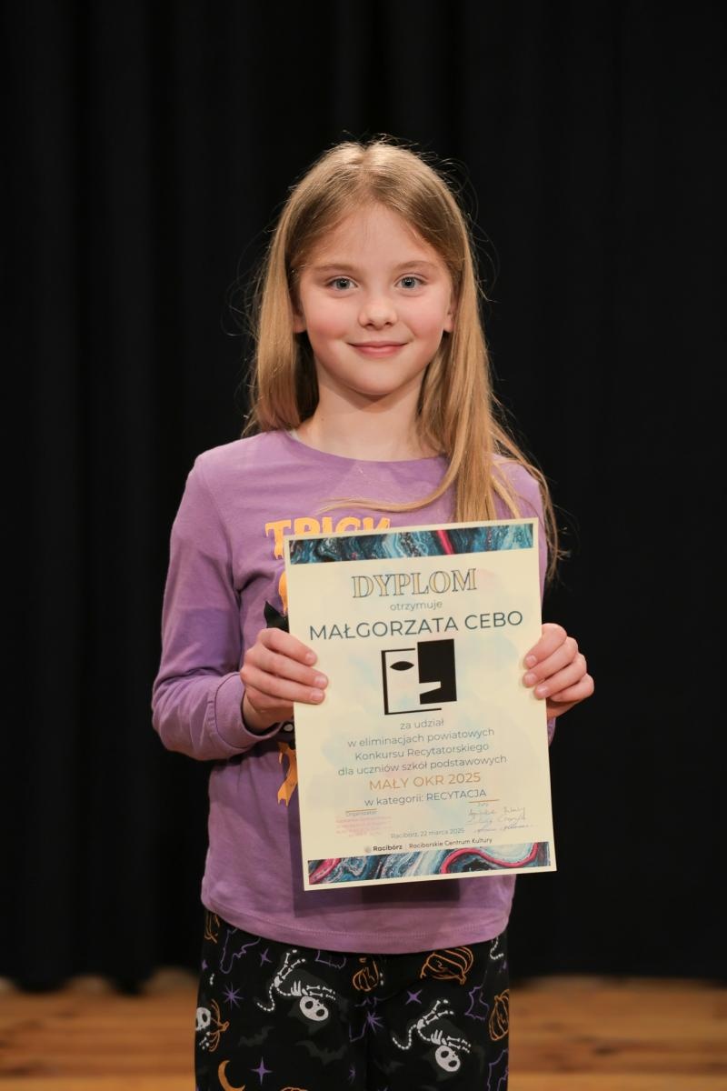 Zdjęcie w galerii na portalu naszraciborz.pl: Za nami eliminacje powiatowe konkursu recytatorskiego Mały OKR 2025 wiadomości z regionu