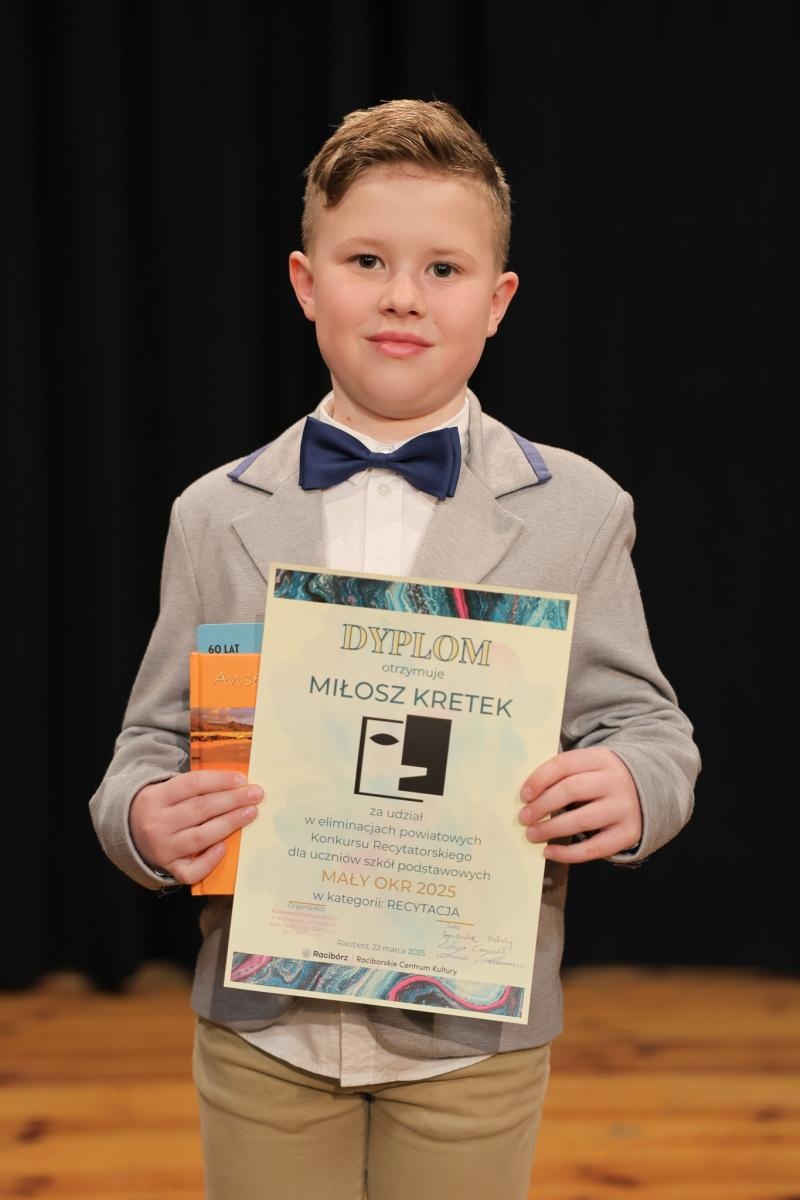 Zdjęcie w galerii na portalu naszraciborz.pl: Za nami eliminacje powiatowe konkursu recytatorskiego Mały OKR 2025 wiadomości z regionu