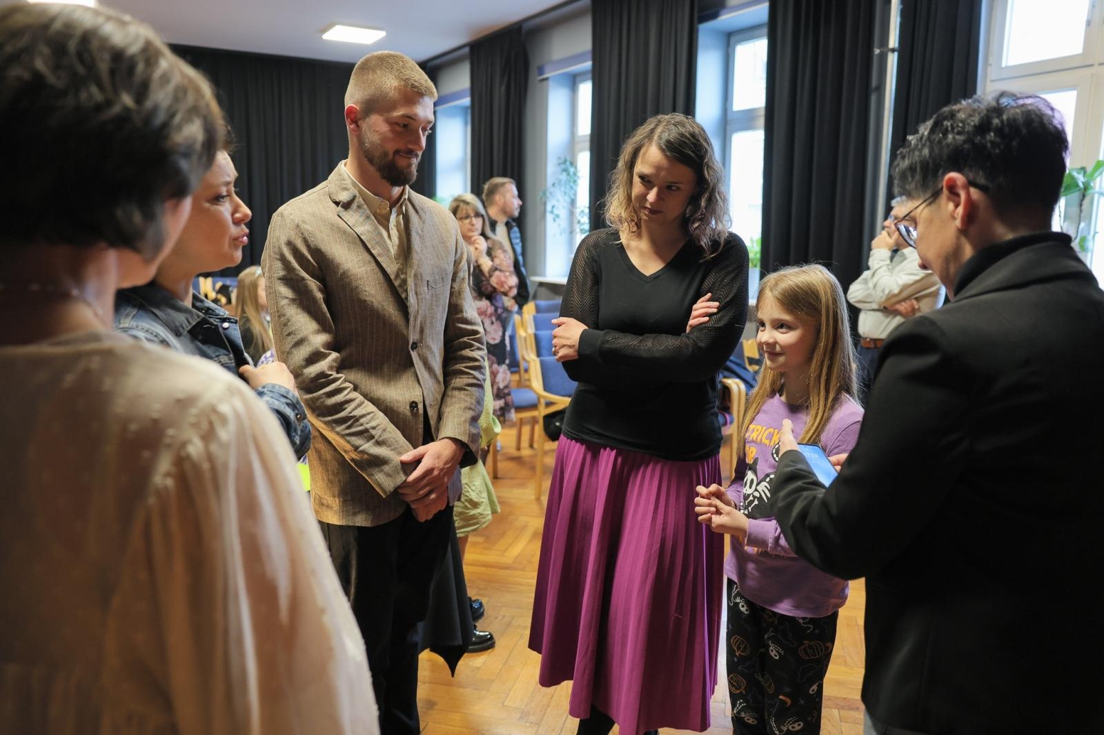 Zdjęcie w galerii na portalu naszraciborz.pl: Za nami eliminacje powiatowe konkursu recytatorskiego Mały OKR 2025 wiadomości z regionu