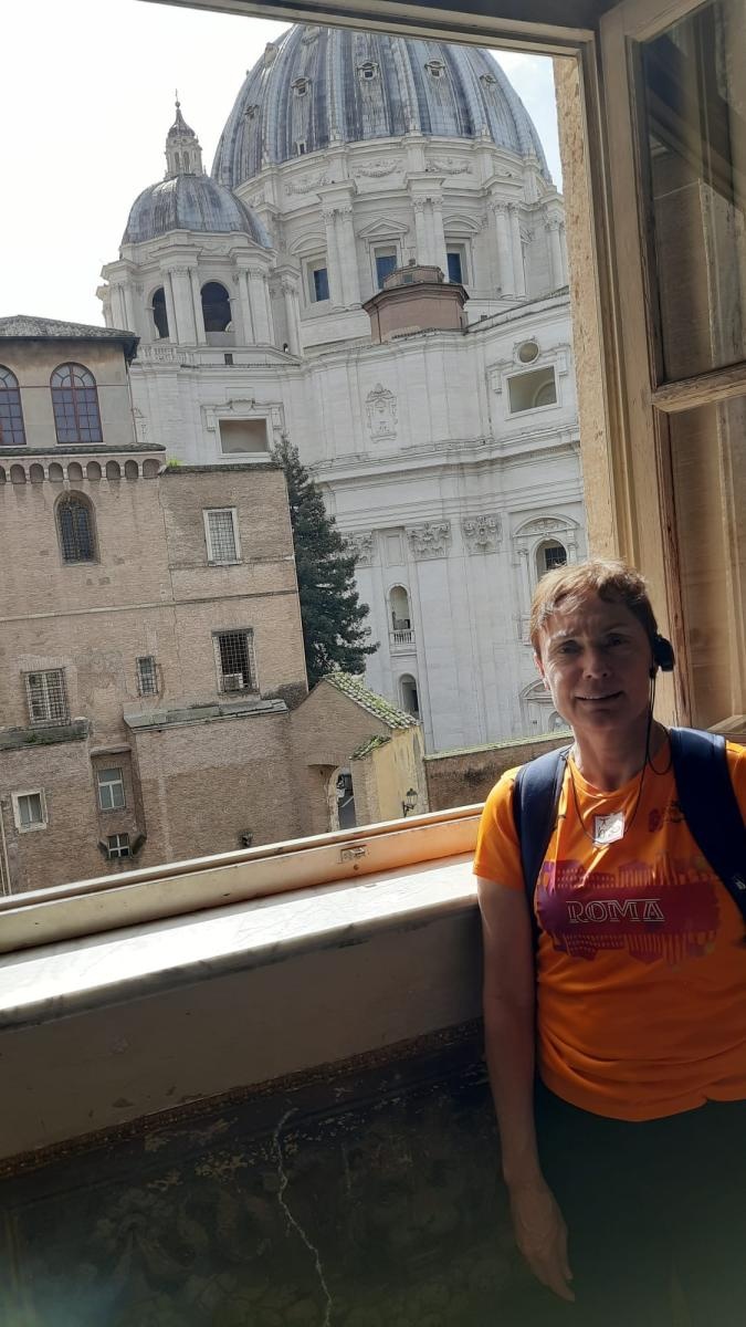 Zdjęcie w galerii na portalu naszraciborz.pl: Nauczycielka z rudnickiej szkoły przebiegła maraton w Rzymie wiadomości z regionu