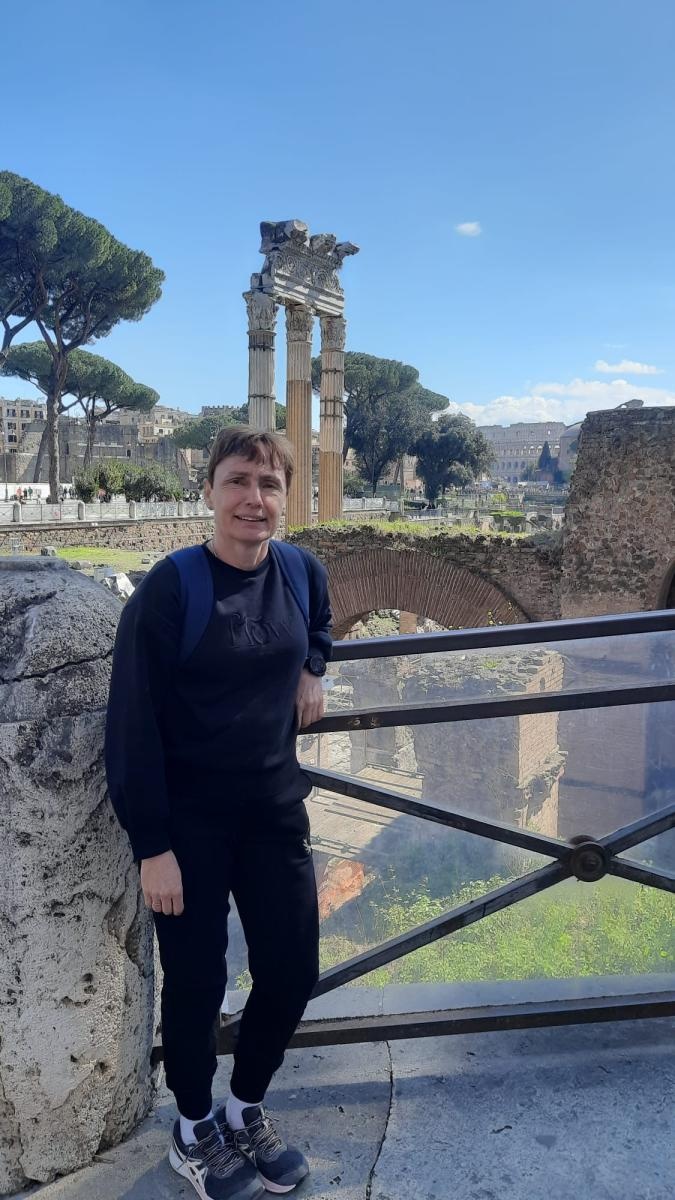 Zdjęcie w galerii na portalu naszraciborz.pl: Nauczycielka z rudnickiej szkoły przebiegła maraton w Rzymie wiadomości z regionu