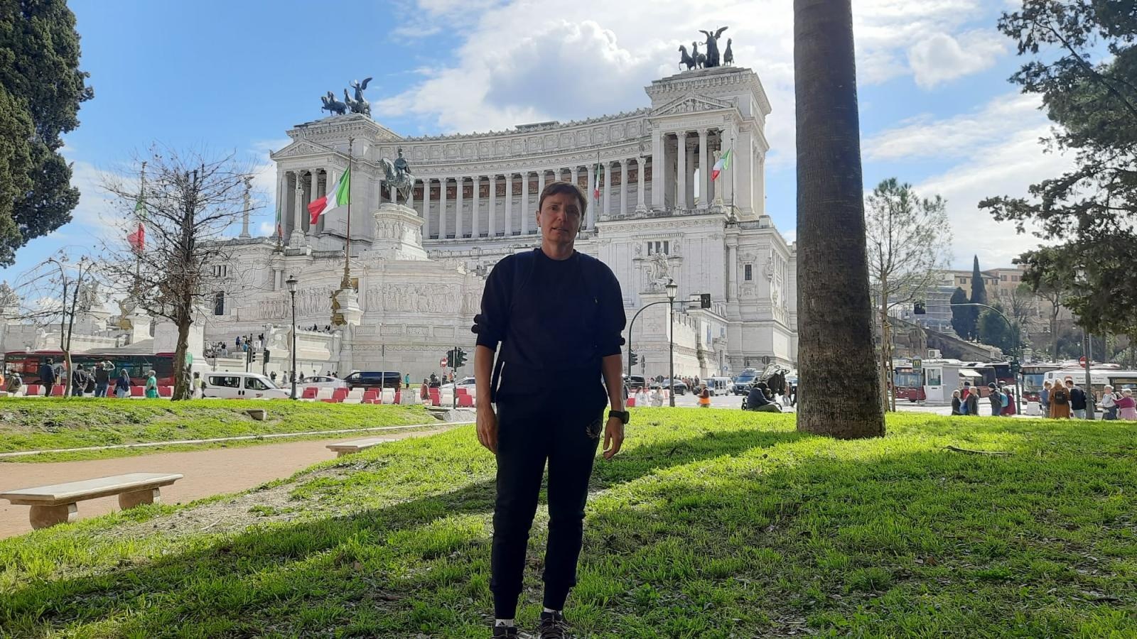 Zdjęcie w galerii na portalu naszraciborz.pl: Nauczycielka z rudnickiej szkoły przebiegła maraton w Rzymie wiadomości z regionu