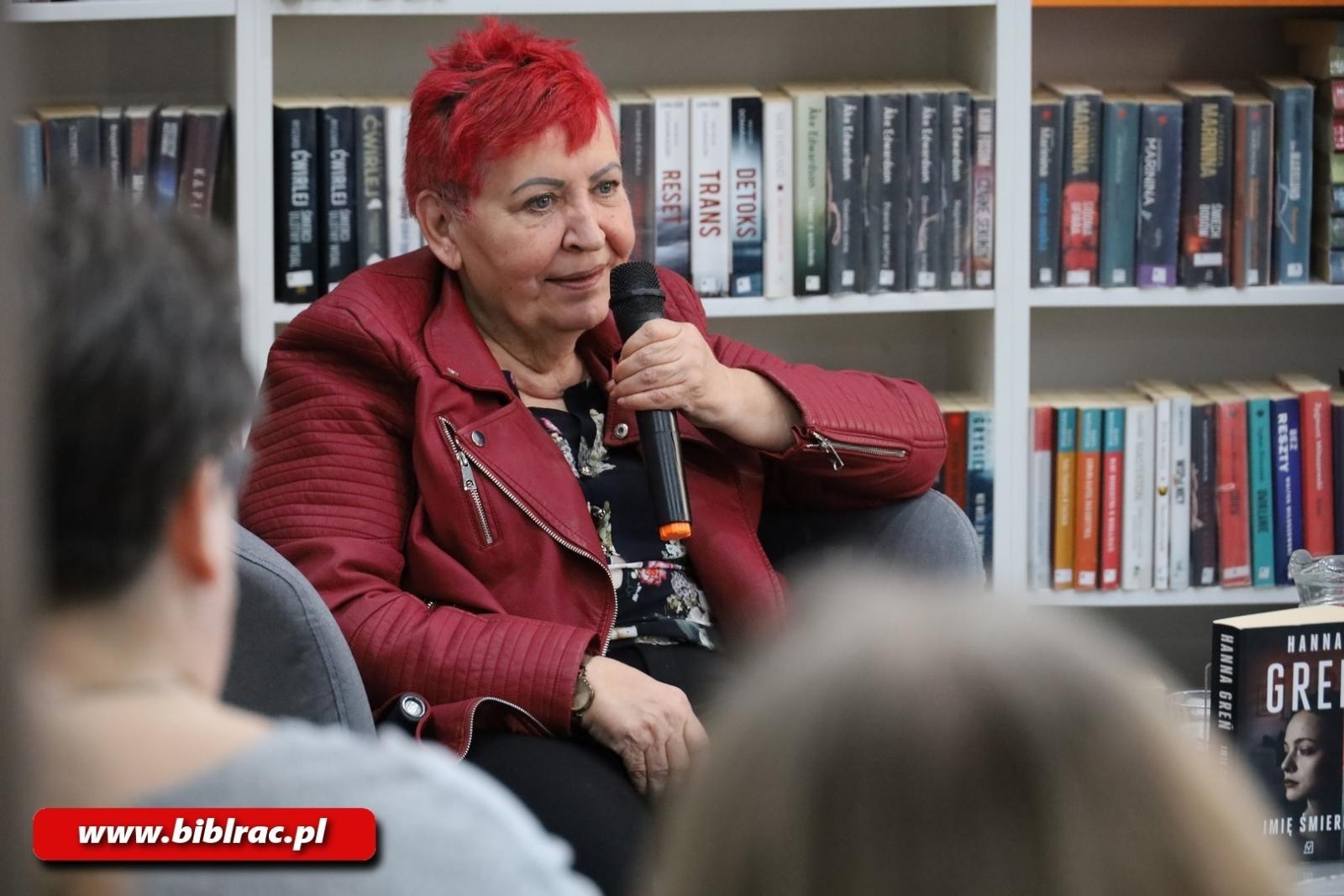 Zdjęcie w galerii na portalu naszraciborz.pl: Kryminał jest kobietą! Hanna Greń w bibliotece na Ostrogu wiadomości z regionu