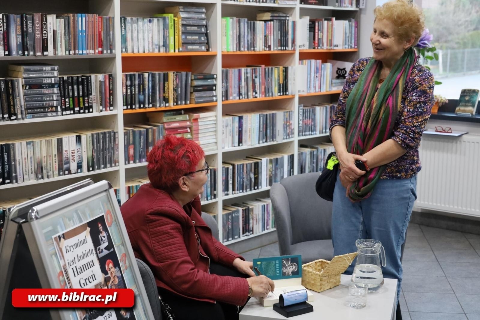 Zdjęcie w galerii na portalu naszraciborz.pl: Kryminał jest kobietą! Hanna Greń w bibliotece na Ostrogu wiadomości z regionu