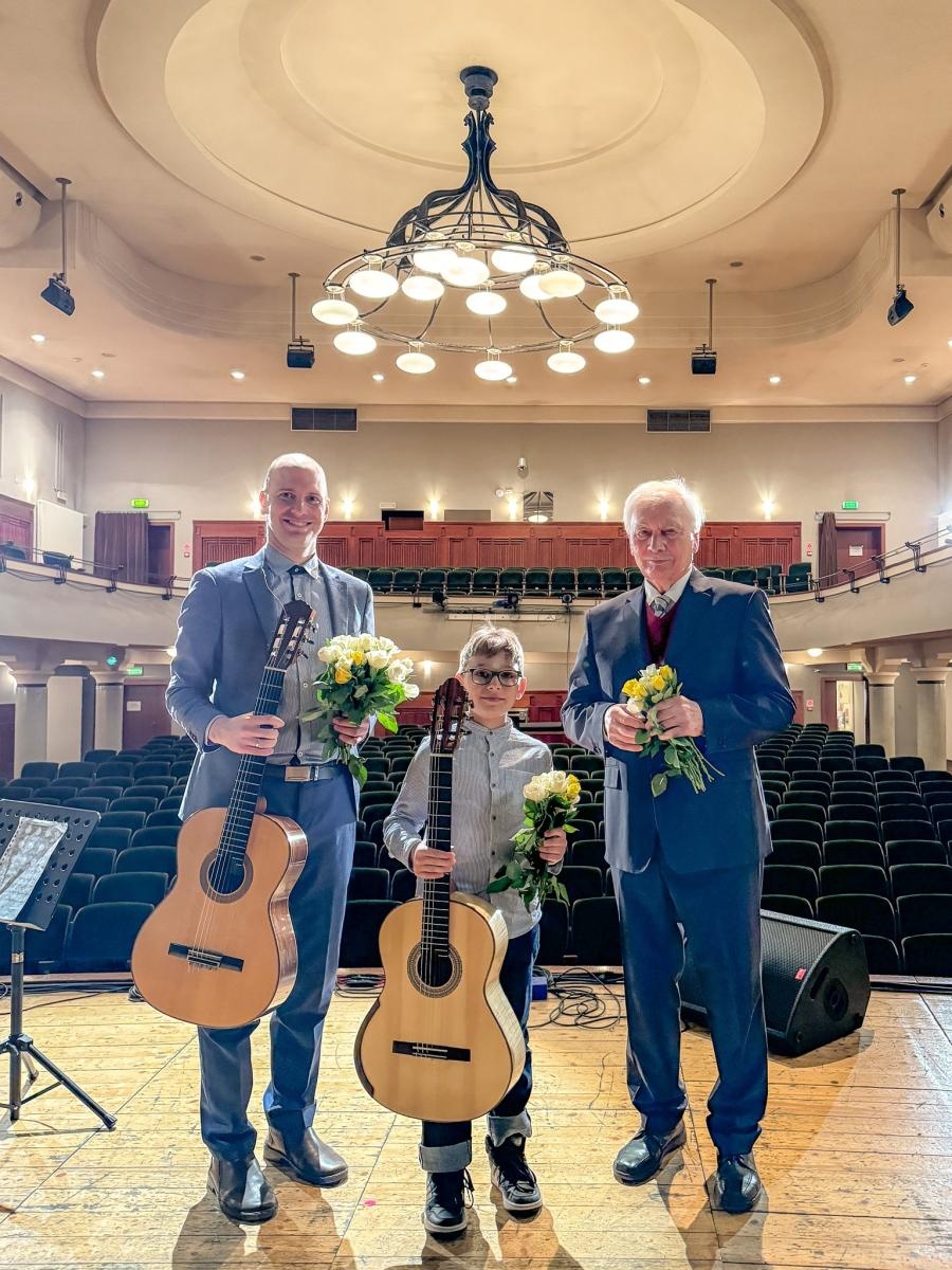 Zdjęcie w galerii na portalu naszraciborz.pl: RCK. Kolejne raciborskie spotkanie z muzyką i gitarą wiadomości z regionu