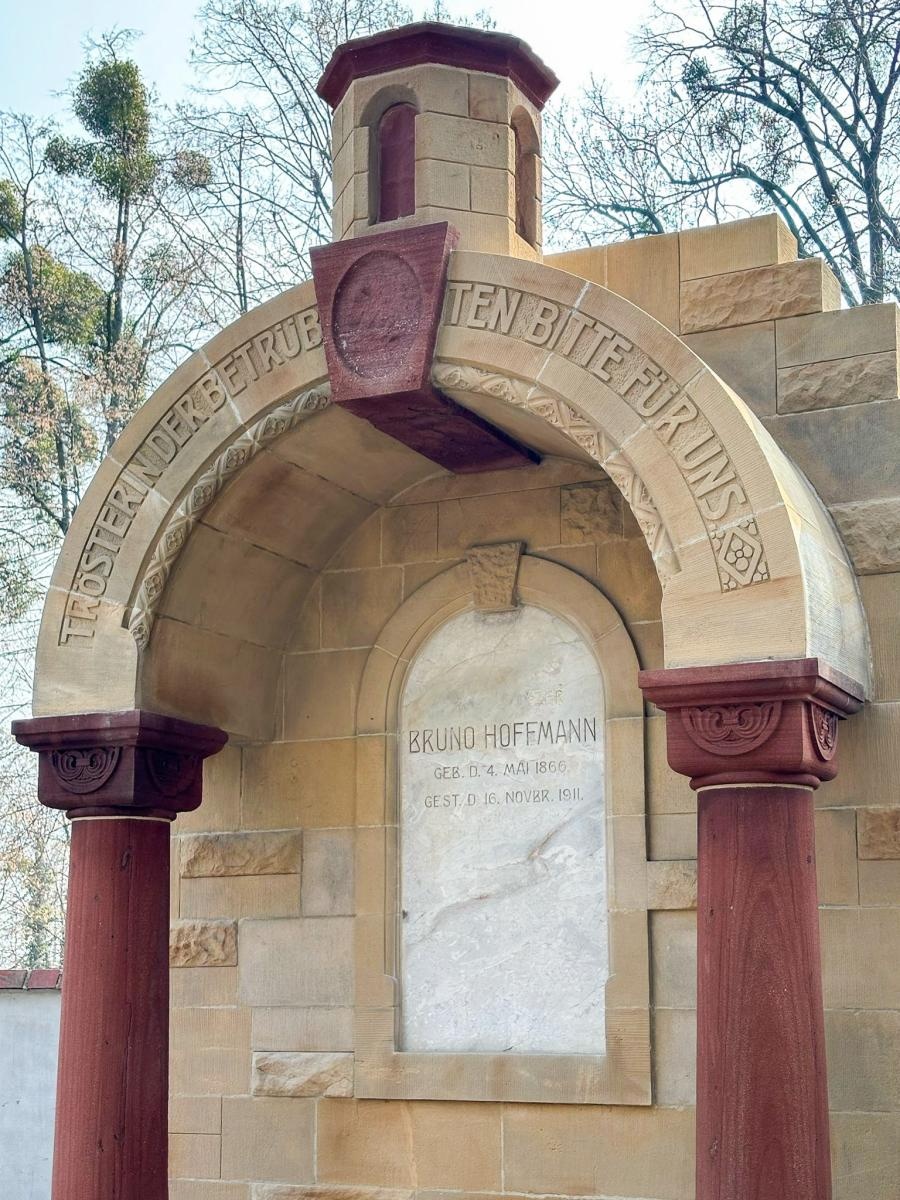 Zdjęcie w galerii na portalu naszraciborz.pl: Kolejny zabytek z cmentarza Jeruzalem uratowany wiadomości z regionu