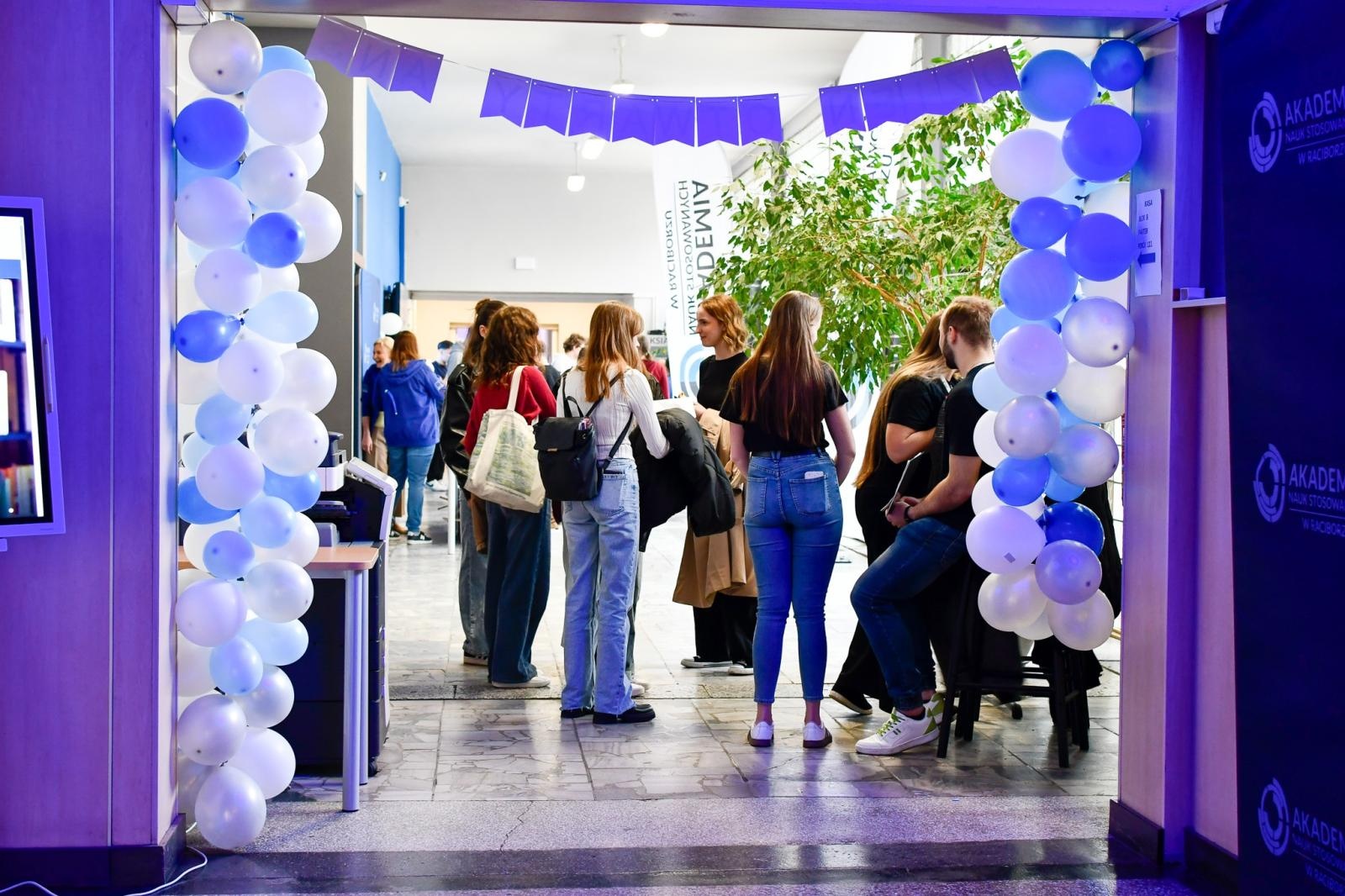 Zdjęcie w galerii na portalu naszraciborz.pl: Raciborska Akademia tętni życiem! Dzień Otwarty pełen pasji, nauki i nowoczesnej medycyny wiadomości z regionu