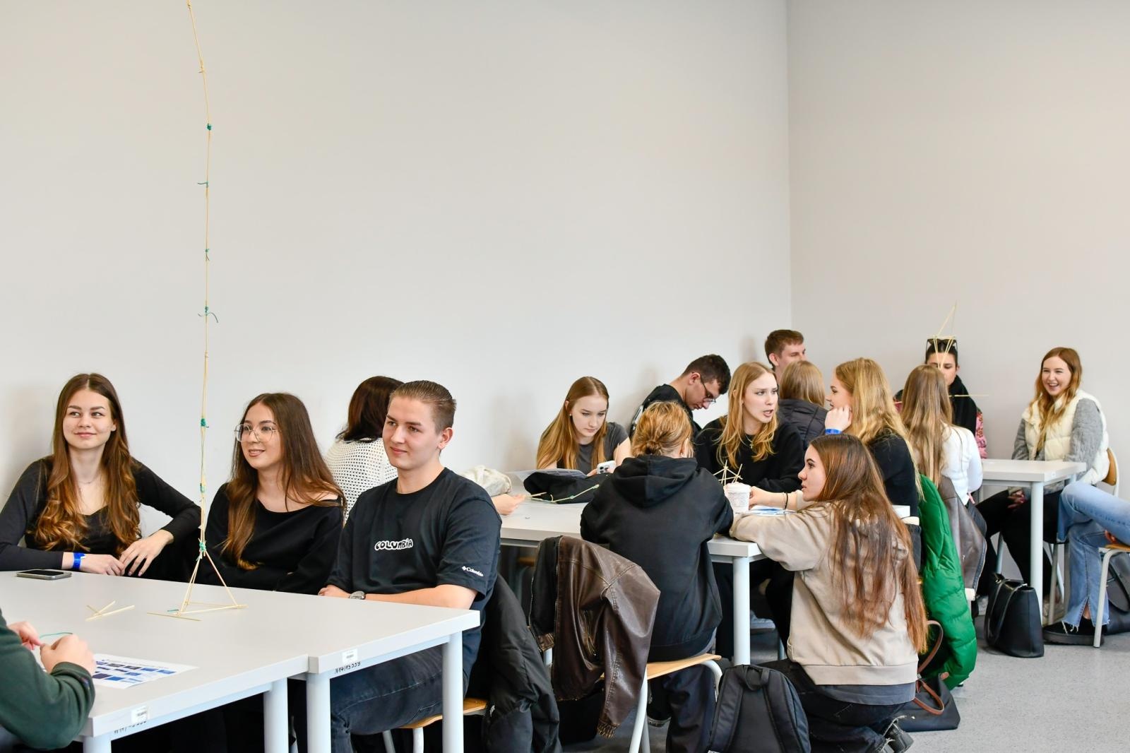 Zdjęcie w galerii na portalu naszraciborz.pl: Raciborska Akademia tętni życiem! Dzień Otwarty pełen pasji, nauki i nowoczesnej medycyny wiadomości z regionu