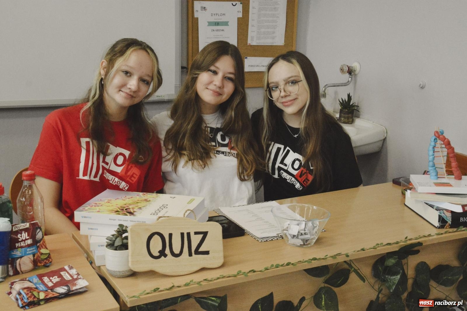 Zdjęcie w galerii na portalu naszraciborz.pl: Szkoła bez jedynek. Dzień otwarty w II LO wiadomości z regionu