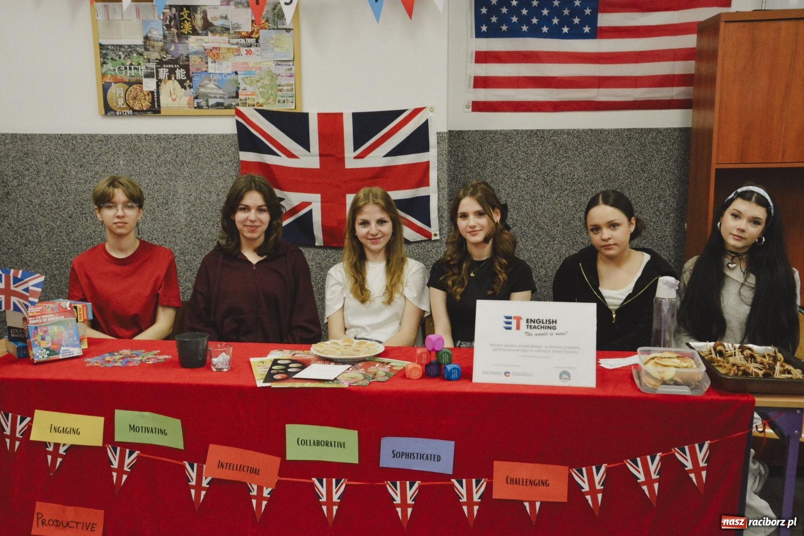 Zdjęcie w galerii na portalu naszraciborz.pl: Szkoła bez jedynek. Dzień otwarty w II LO wiadomości z regionu