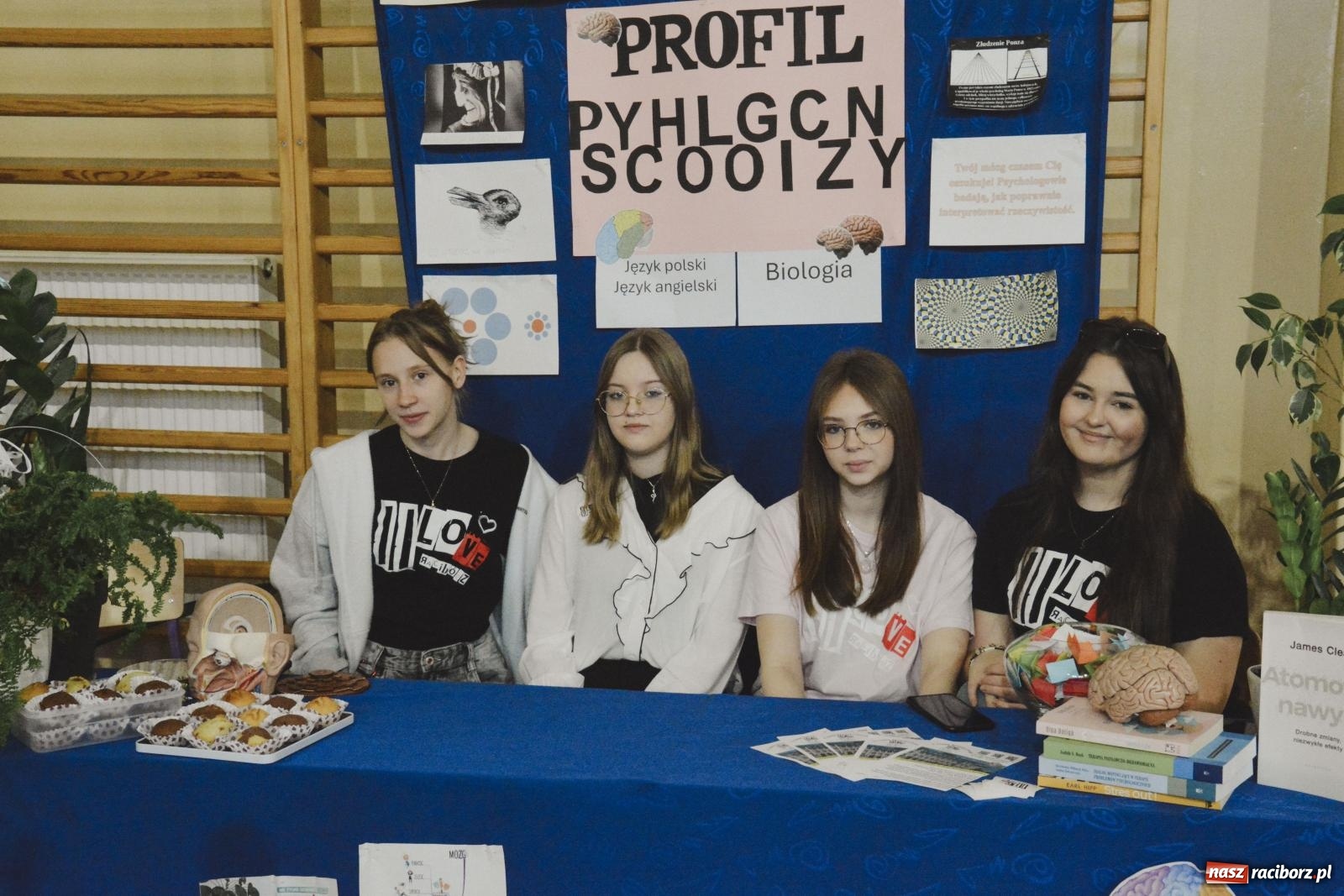 Zdjęcie w galerii na portalu naszraciborz.pl: Szkoła bez jedynek. Dzień otwarty w II LO wiadomości z regionu