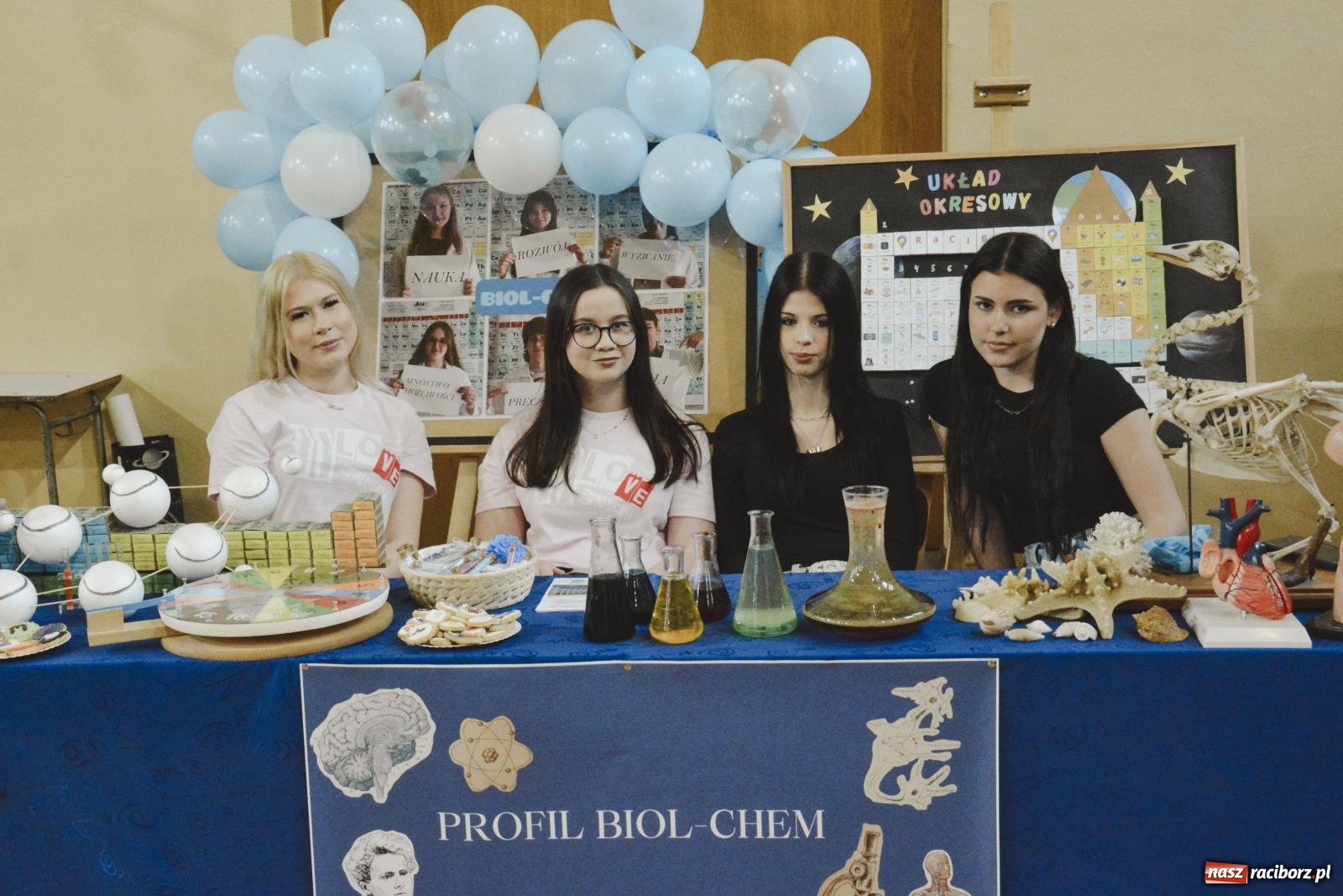 Zdjęcie w galerii na portalu naszraciborz.pl: Szkoła bez jedynek. Dzień otwarty w II LO wiadomości z regionu