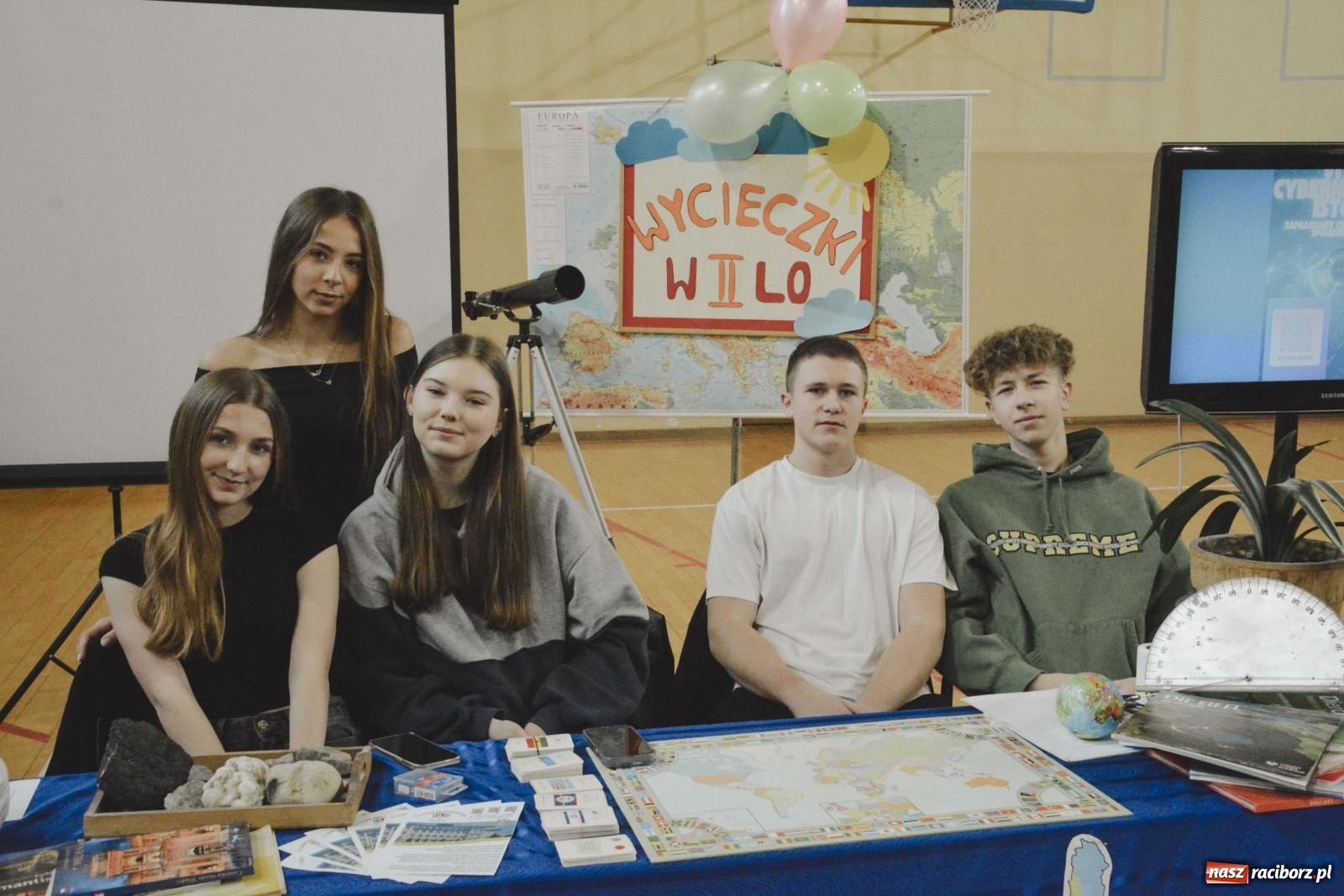 Zdjęcie w galerii na portalu naszraciborz.pl: Szkoła bez jedynek. Dzień otwarty w II LO wiadomości z regionu