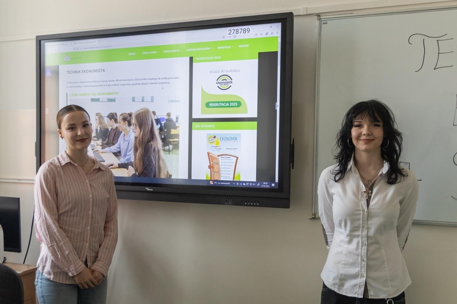 Zdjęcie w galerii na portalu naszraciborz.pl: Poznaj przyszłość z Ekonomikiem – warsztaty dla ósmoklasistów w ZSE wiadomości z regionu