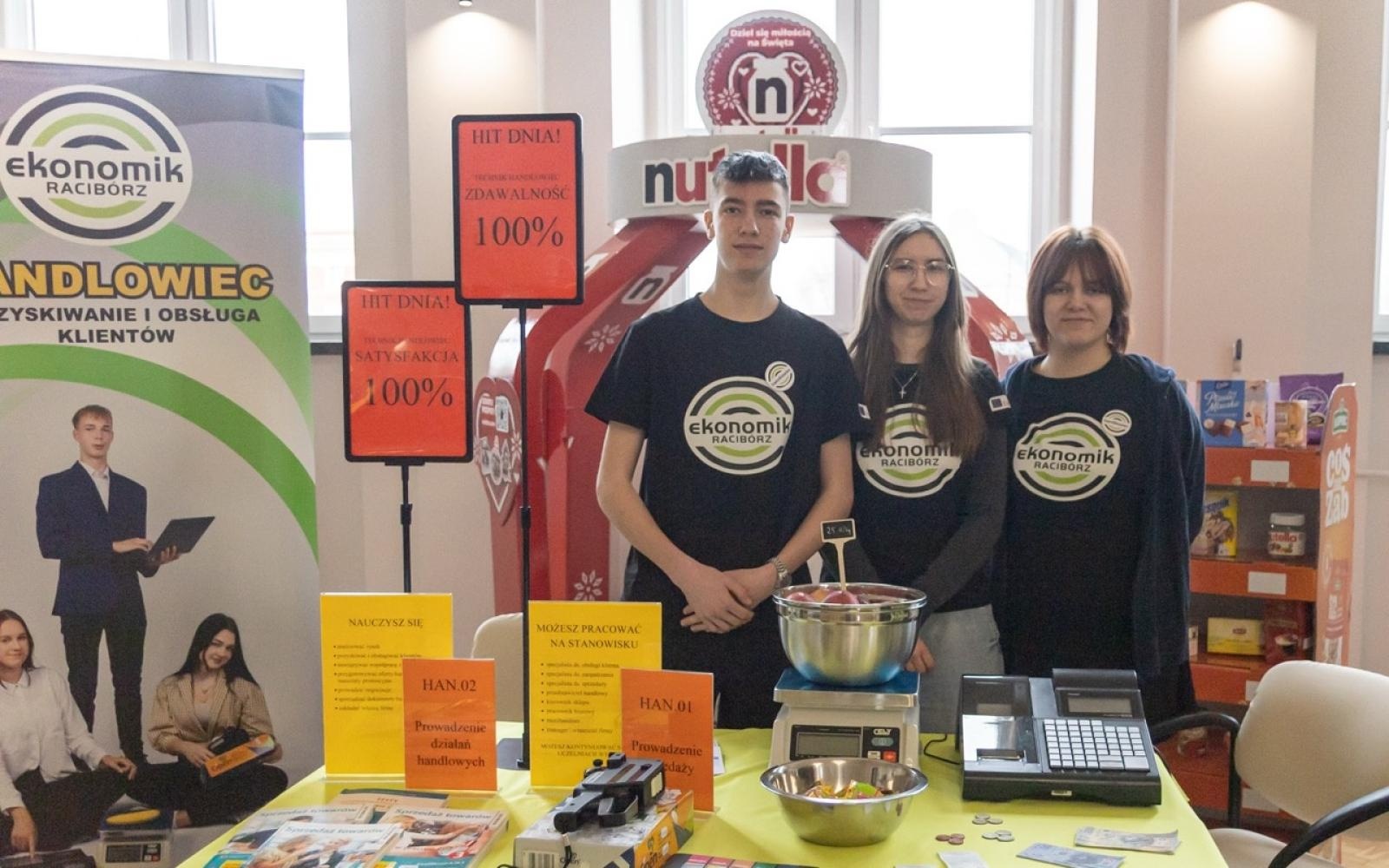 Zdjęcie w galerii na portalu naszraciborz.pl: Poznaj przyszłość z Ekonomikiem – warsztaty dla ósmoklasistów w ZSE wiadomości z regionu