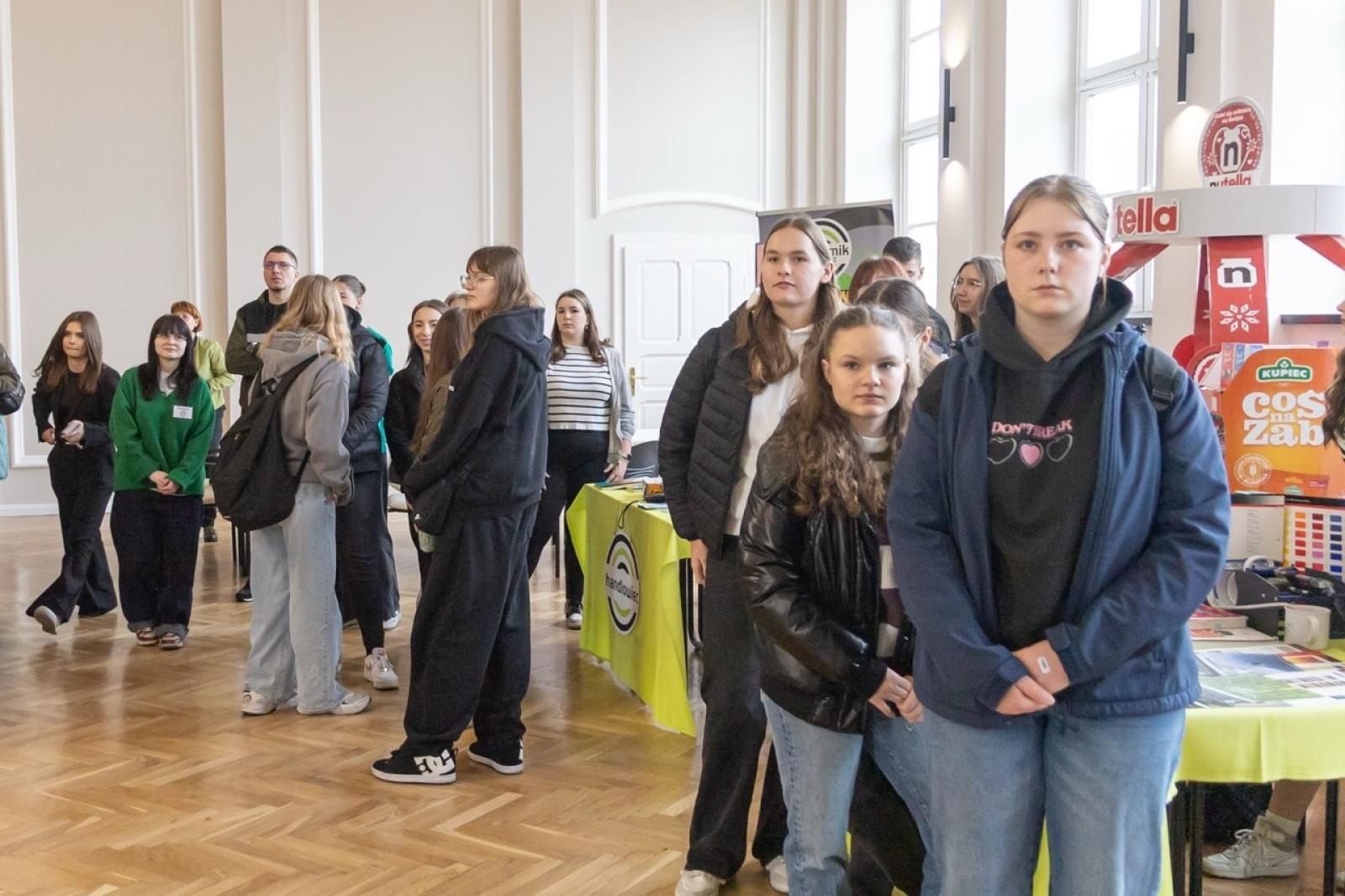 Zdjęcie w galerii na portalu naszraciborz.pl: Poznaj przyszłość z Ekonomikiem – warsztaty dla ósmoklasistów w ZSE wiadomości z regionu