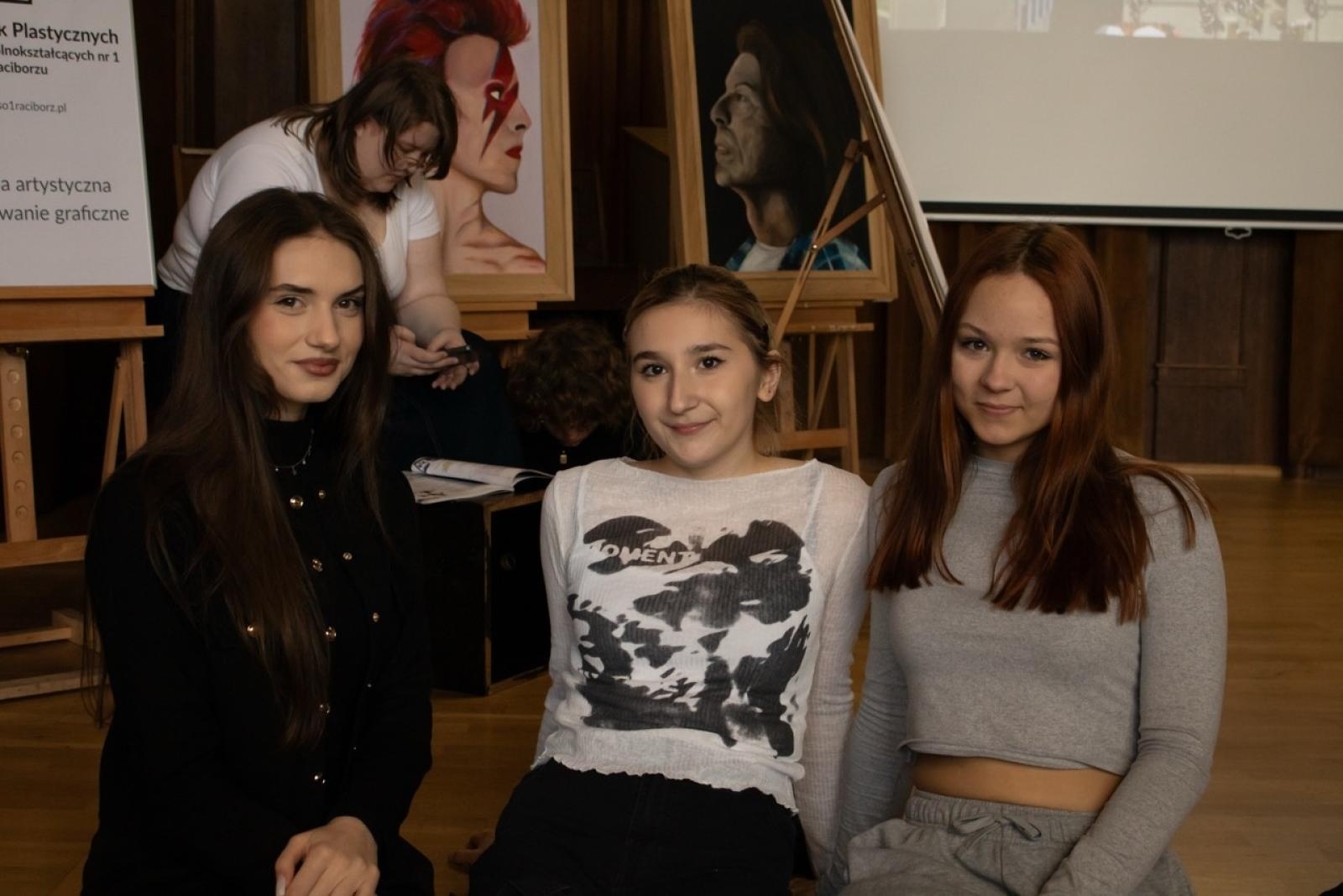 Zdjęcie w galerii na portalu naszraciborz.pl: Rodzina Kasprowicza. Dni otwarte w ZSO nr 1 wiadomości z regionu