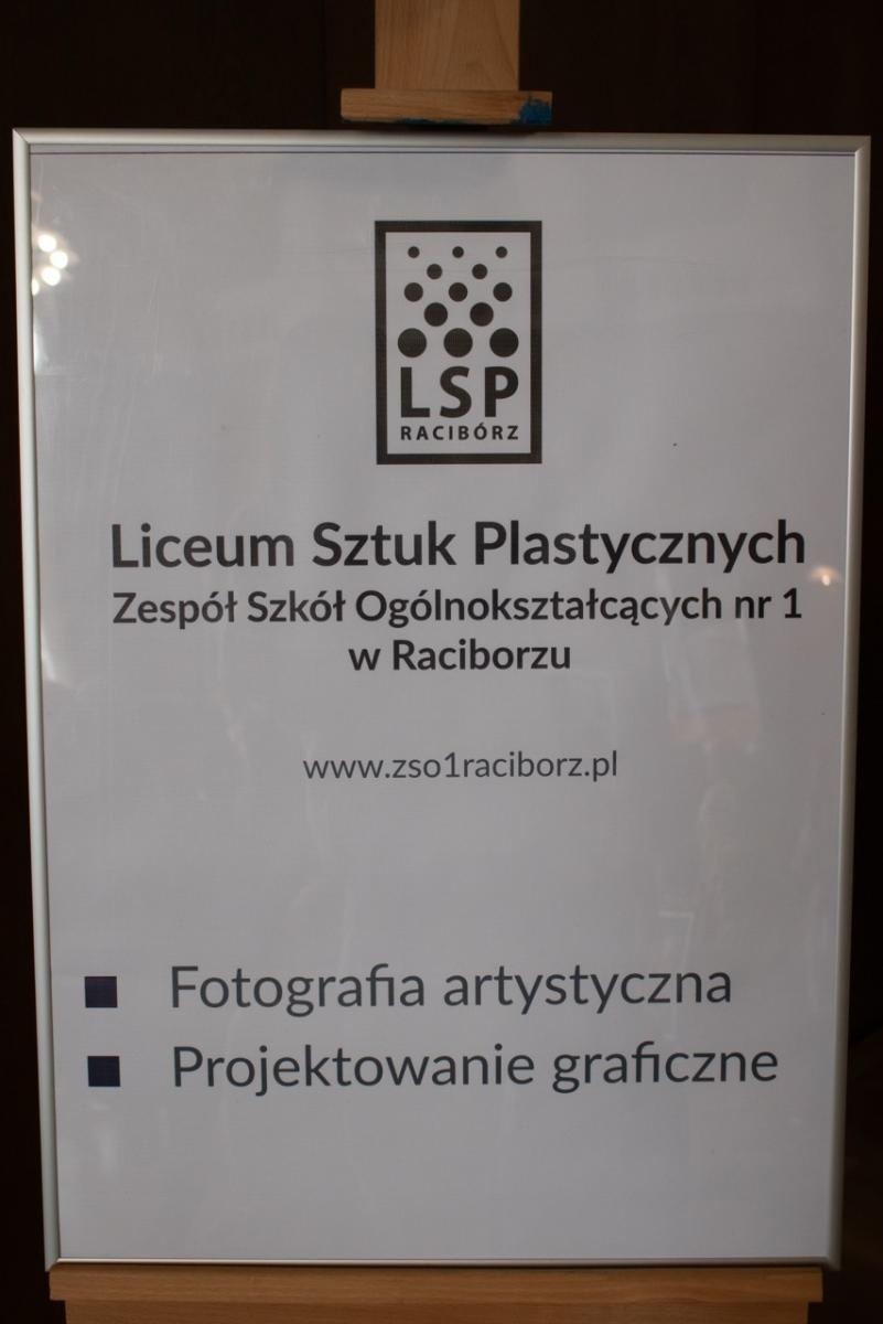 Zdjęcie w galerii na portalu naszraciborz.pl: Rodzina Kasprowicza. Dni otwarte w ZSO nr 1 wiadomości z regionu