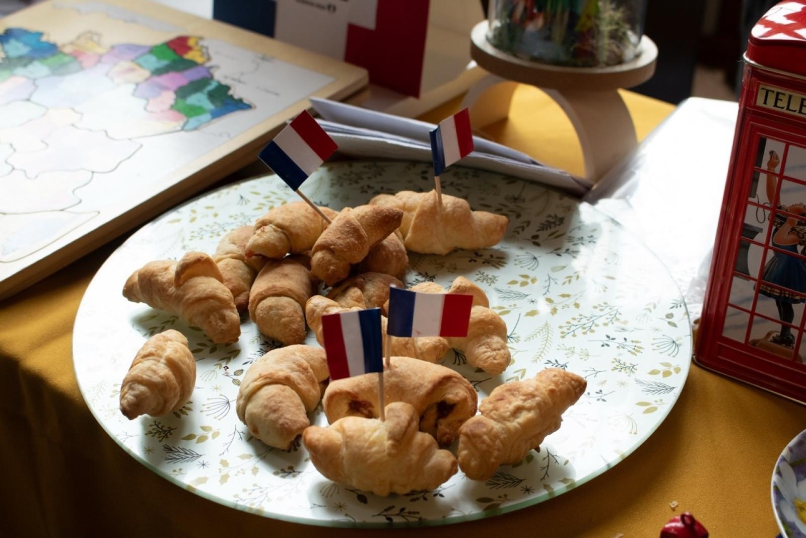 Zdjęcie w galerii na portalu naszraciborz.pl: Rodzina Kasprowicza. Dni otwarte w ZSO nr 1 wiadomości z regionu