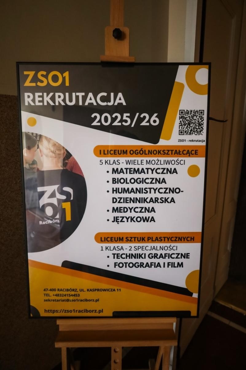 Zdjęcie w galerii na portalu naszraciborz.pl: Rodzina Kasprowicza. Dni otwarte w ZSO nr 1 wiadomości z regionu