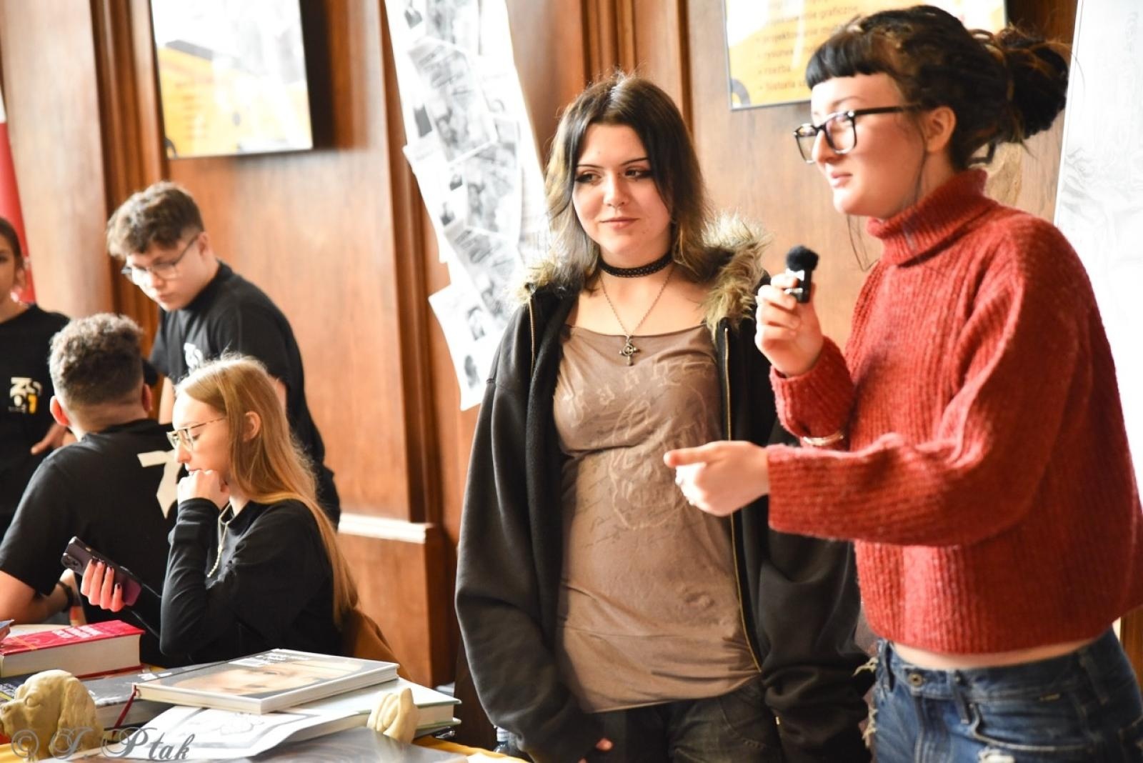 Zdjęcie w galerii na portalu naszraciborz.pl: Rodzina Kasprowicza. Dni otwarte w ZSO nr 1 wiadomości z regionu