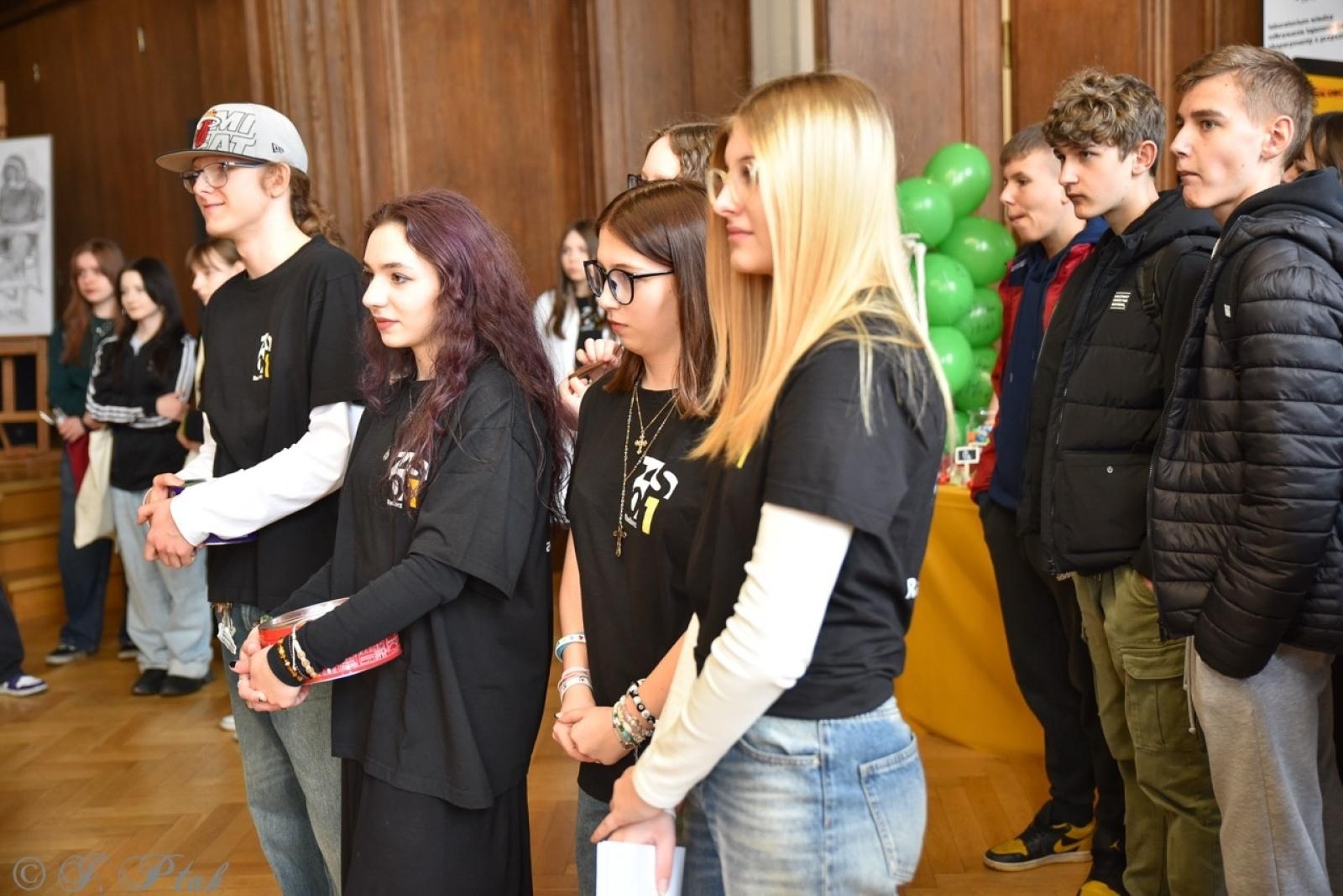 Zdjęcie w galerii na portalu naszraciborz.pl: Rodzina Kasprowicza. Dni otwarte w ZSO nr 1 wiadomości z regionu