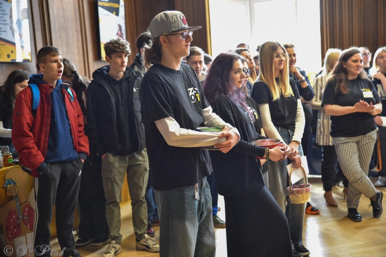 Zdjęcie w galerii na portalu naszraciborz.pl: Rodzina Kasprowicza. Dni otwarte w ZSO nr 1 wiadomości z regionu