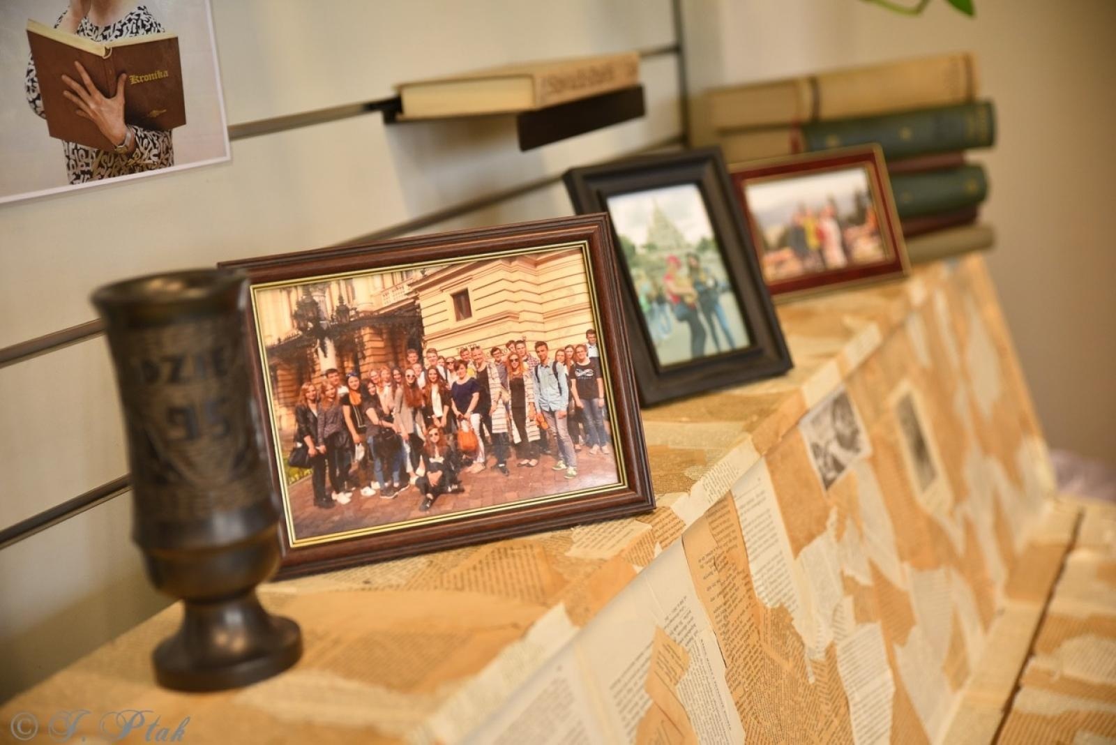 Zdjęcie w galerii na portalu naszraciborz.pl: Rodzina Kasprowicza. Dni otwarte w ZSO nr 1 wiadomości z regionu