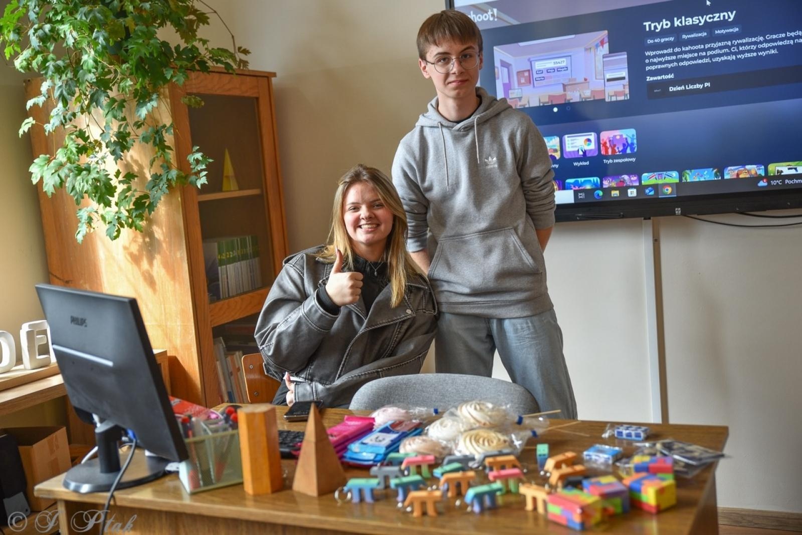 Zdjęcie w galerii na portalu naszraciborz.pl: Rodzina Kasprowicza. Dni otwarte w ZSO nr 1 wiadomości z regionu