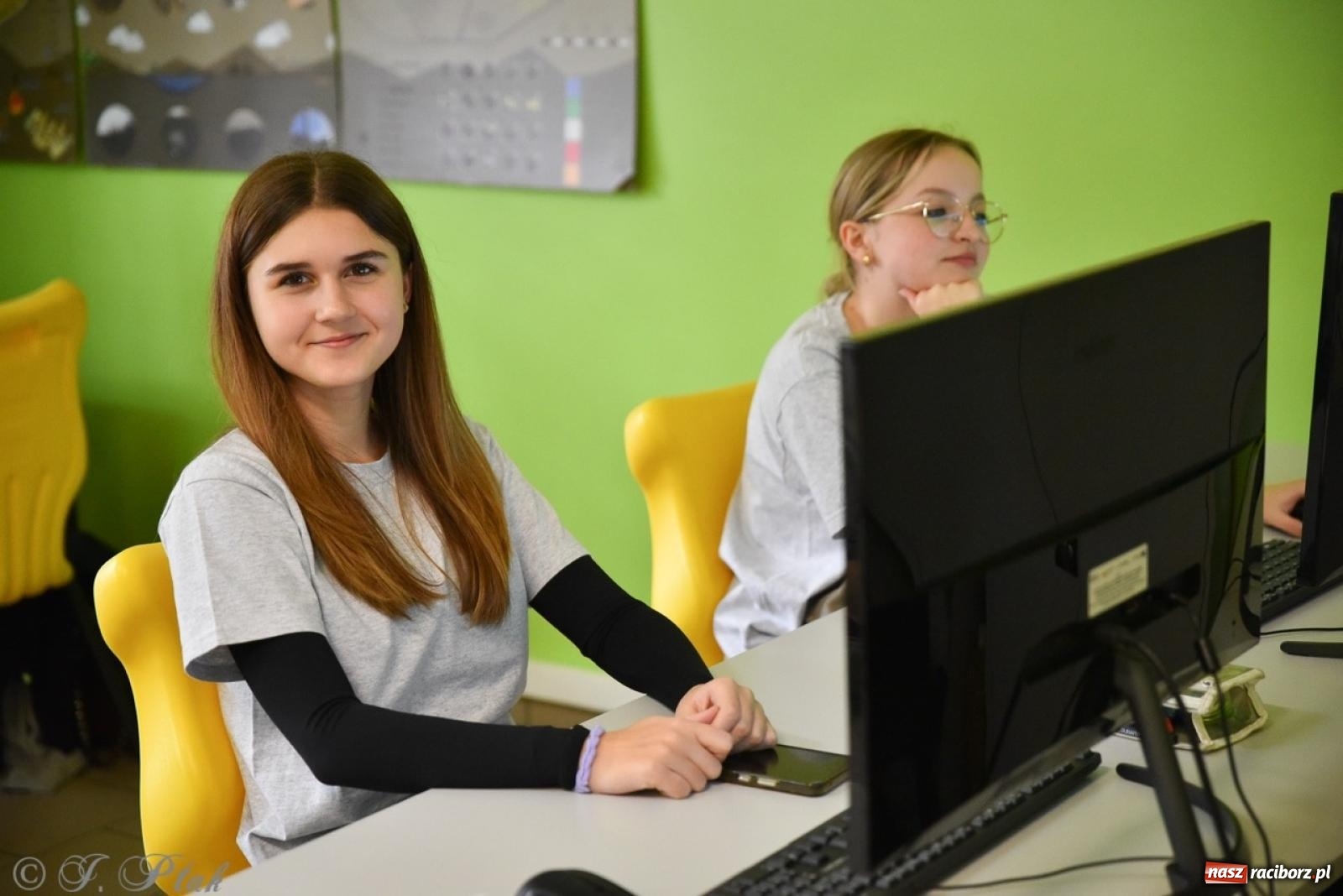 Zdjęcie w galerii na portalu naszraciborz.pl: Budują, projektują, gotują i dbają o urodę. Dzień otwartu w CKZiU nr 1 wiadomości z regionu