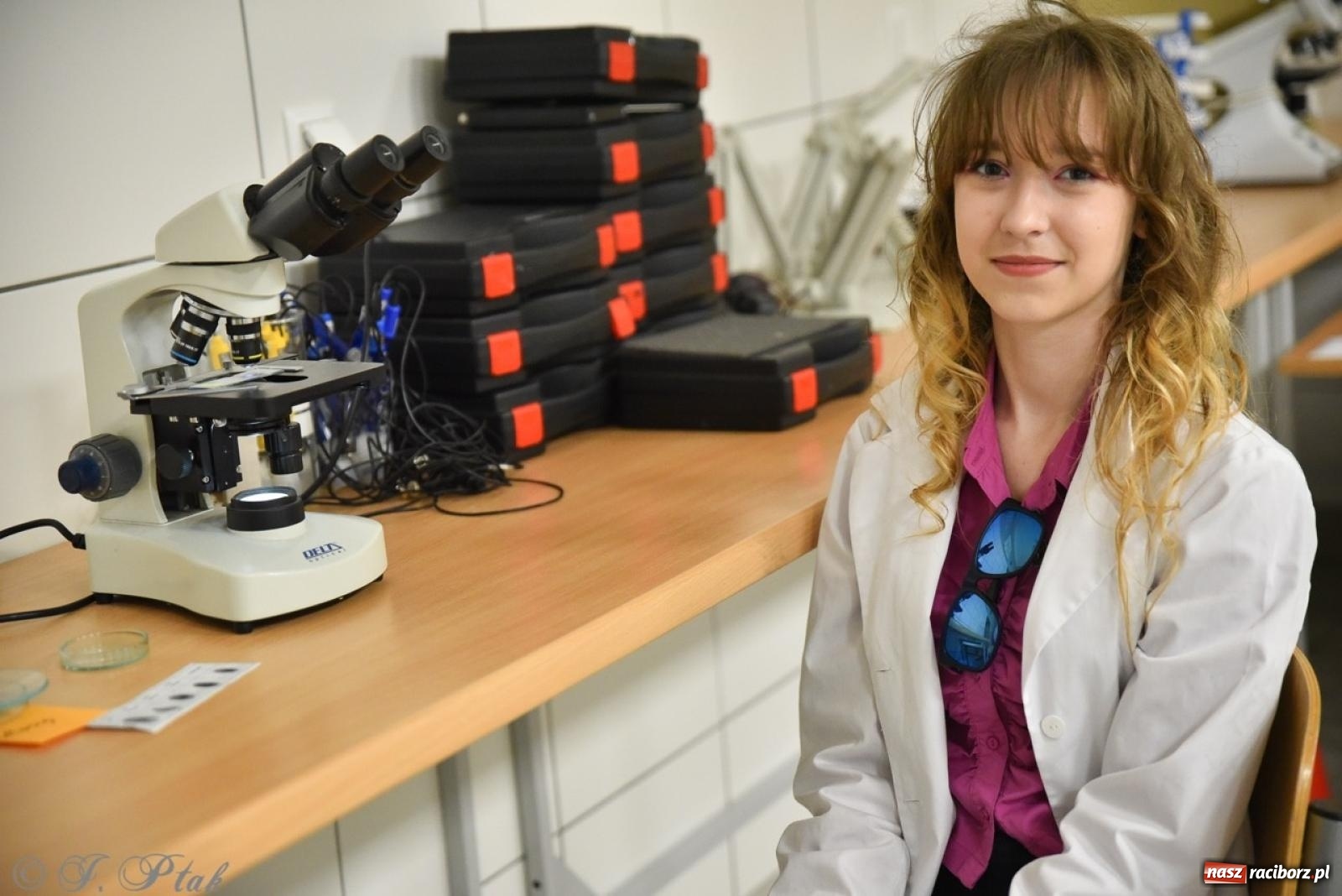 Zdjęcie w galerii na portalu naszraciborz.pl: Budują, projektują, gotują i dbają o urodę. Dzień otwartu w CKZiU nr 1 wiadomości z regionu